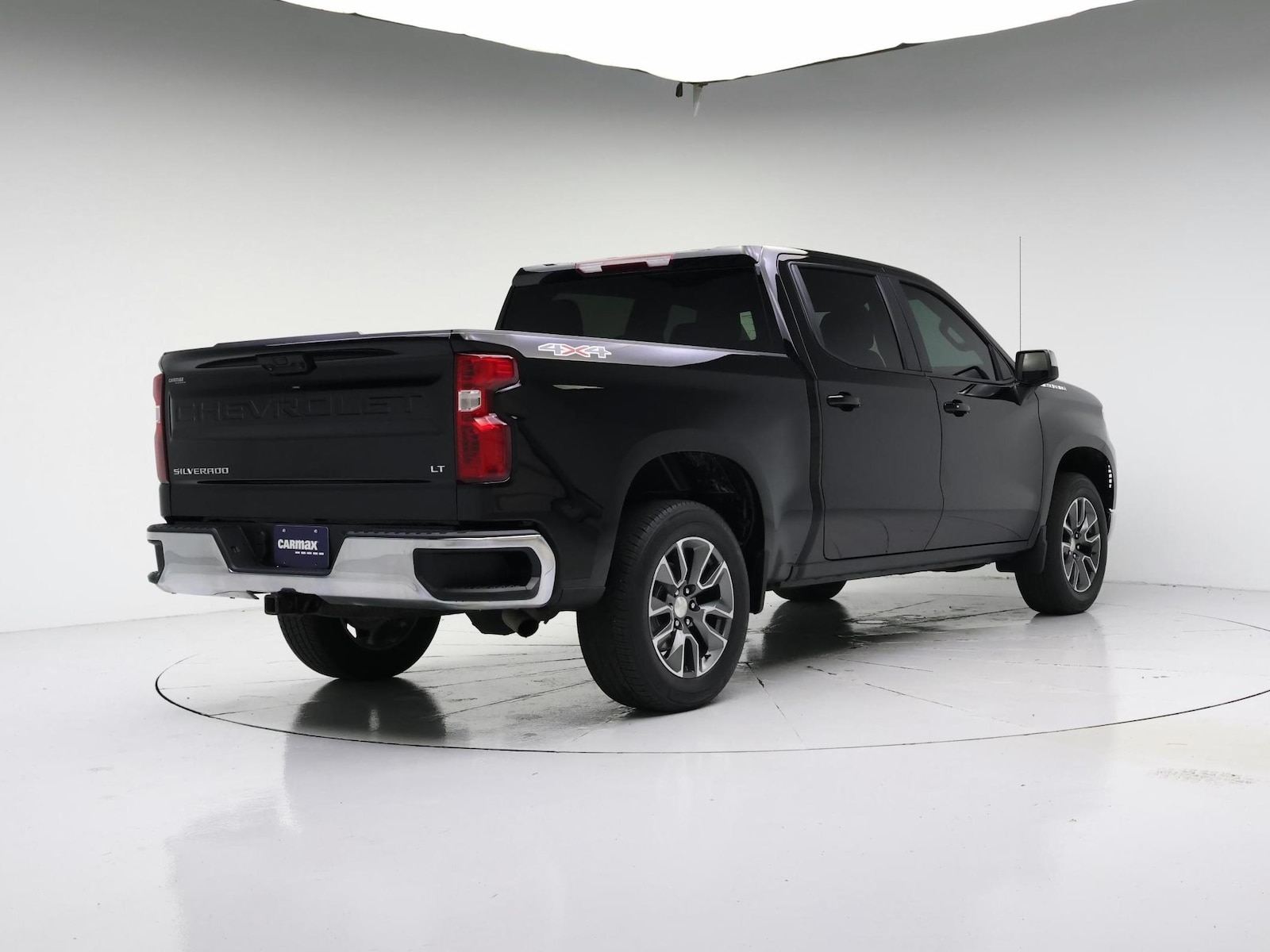 2024 Chevrolet Silverado 1500 LT - Photo 9