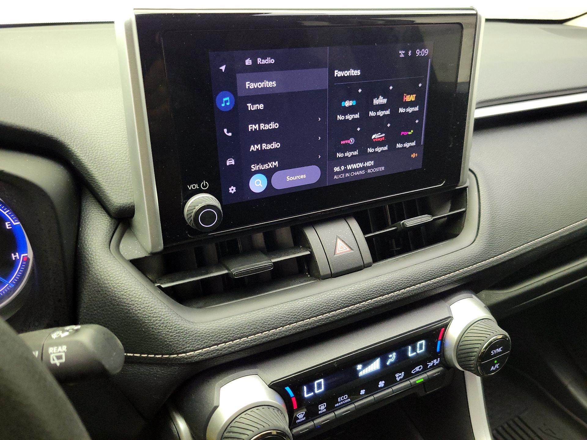Thumbnail: 2024 Toyota RAV4 - 16