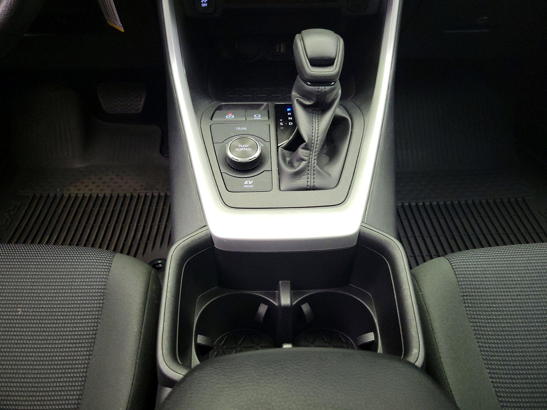 Thumbnail: 2024 Toyota RAV4 - 18