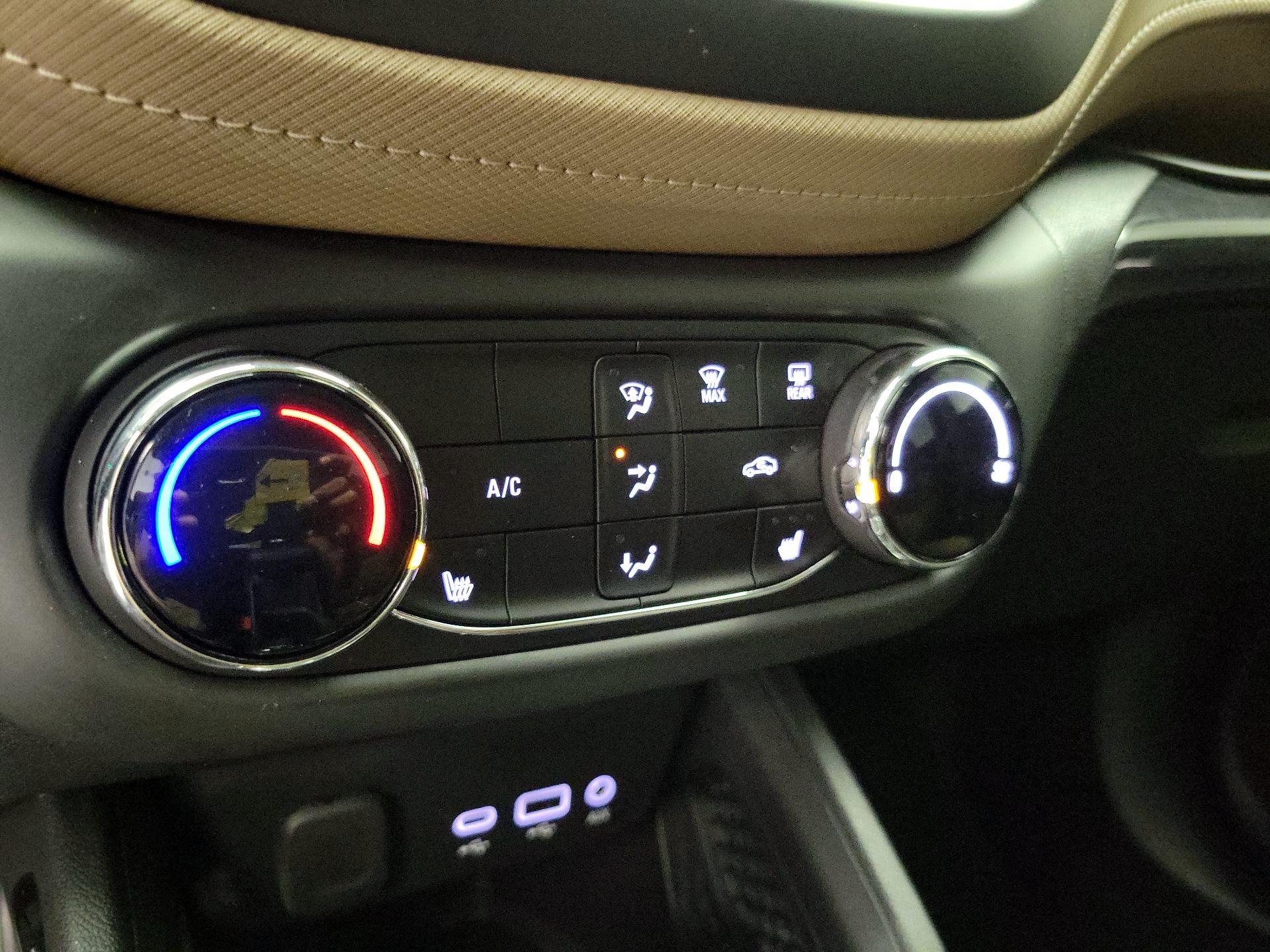 Thumbnail: 2022 Chevrolet TrailBlazer - 16