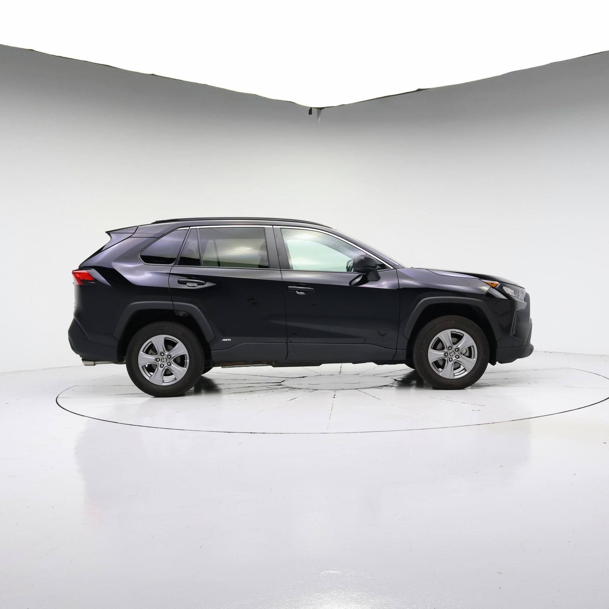 Thumbnail: 2022 Toyota RAV4 - 7
