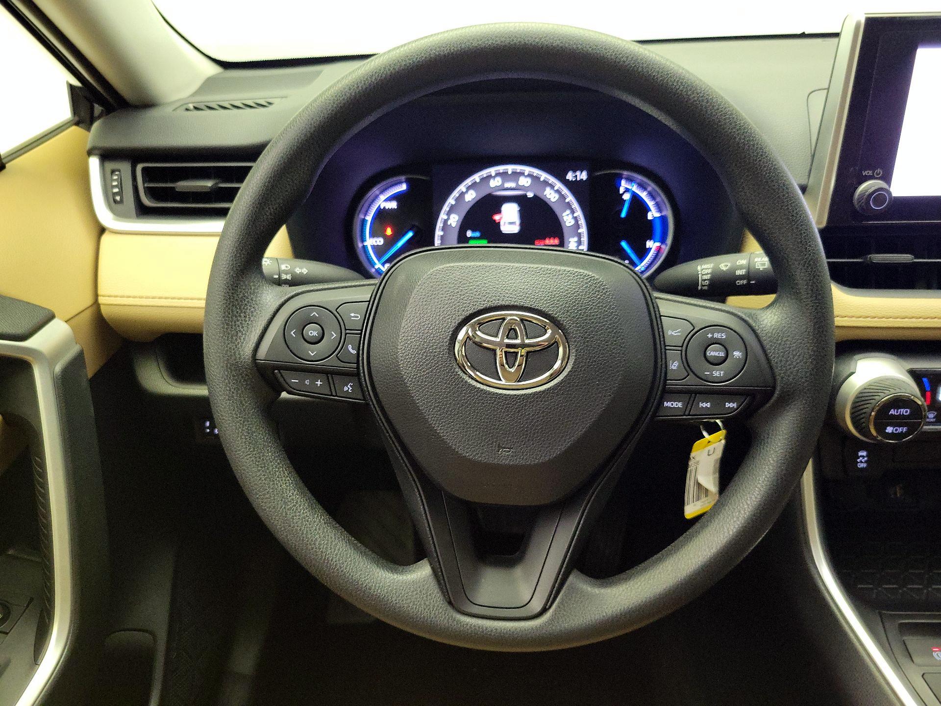 Thumbnail: 2025 Toyota RAV4 - 10