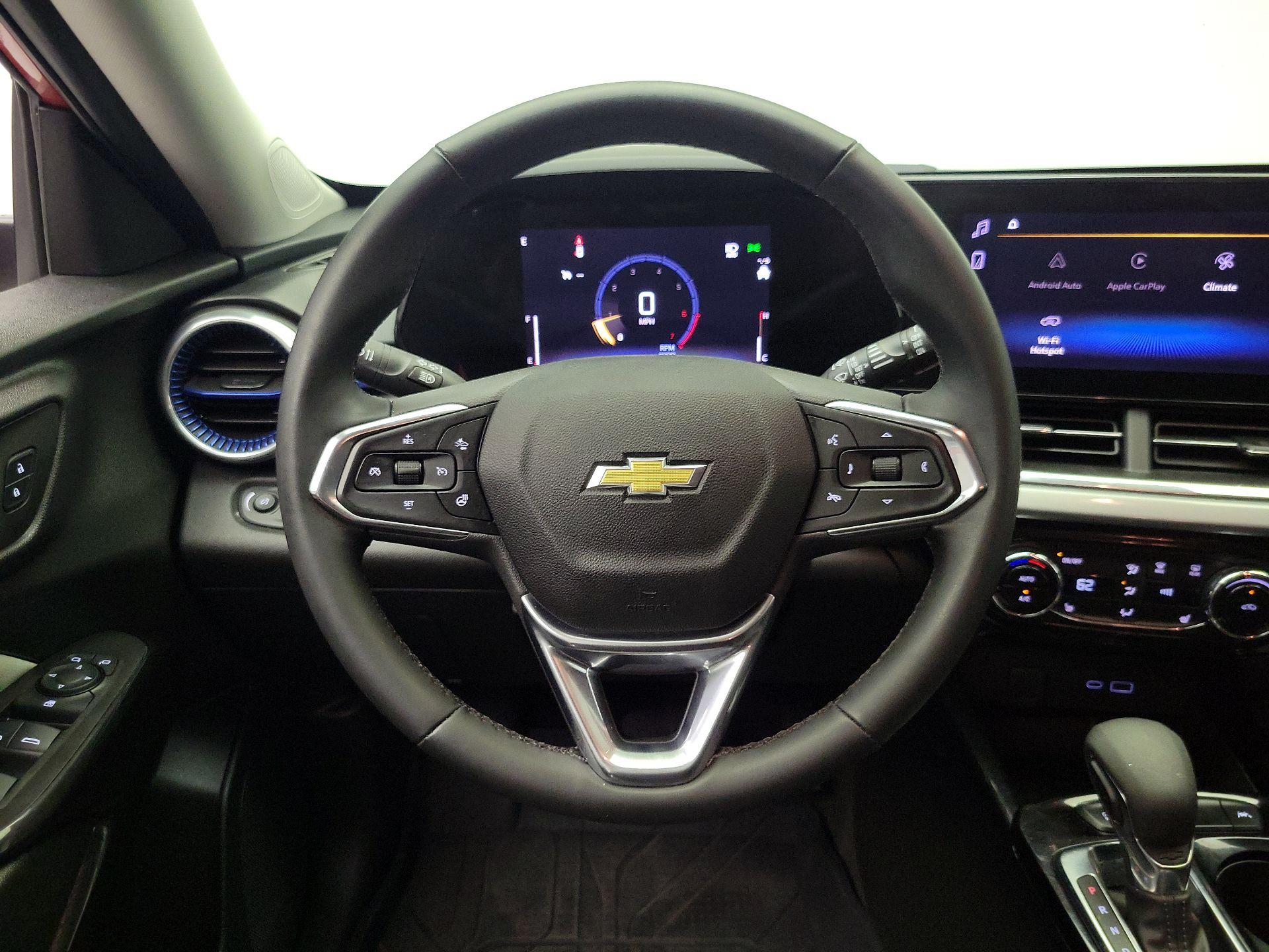 Thumbnail: 2024 Chevrolet Trax - 10
