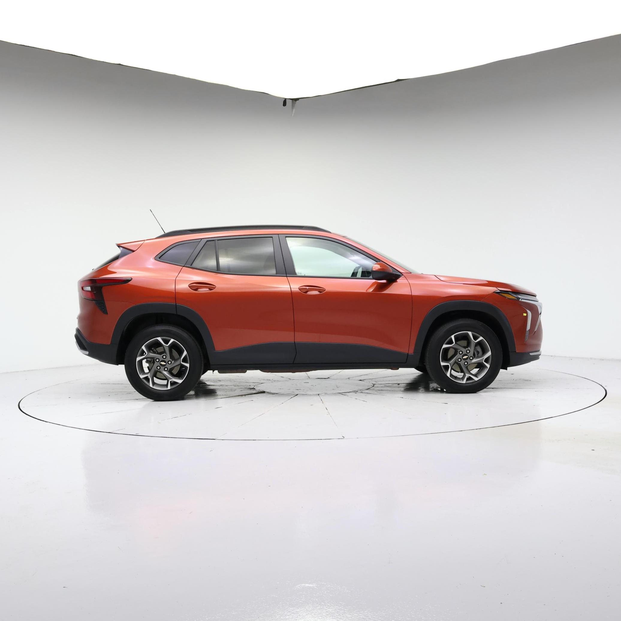 Thumbnail: 2024 Chevrolet Trax - 7