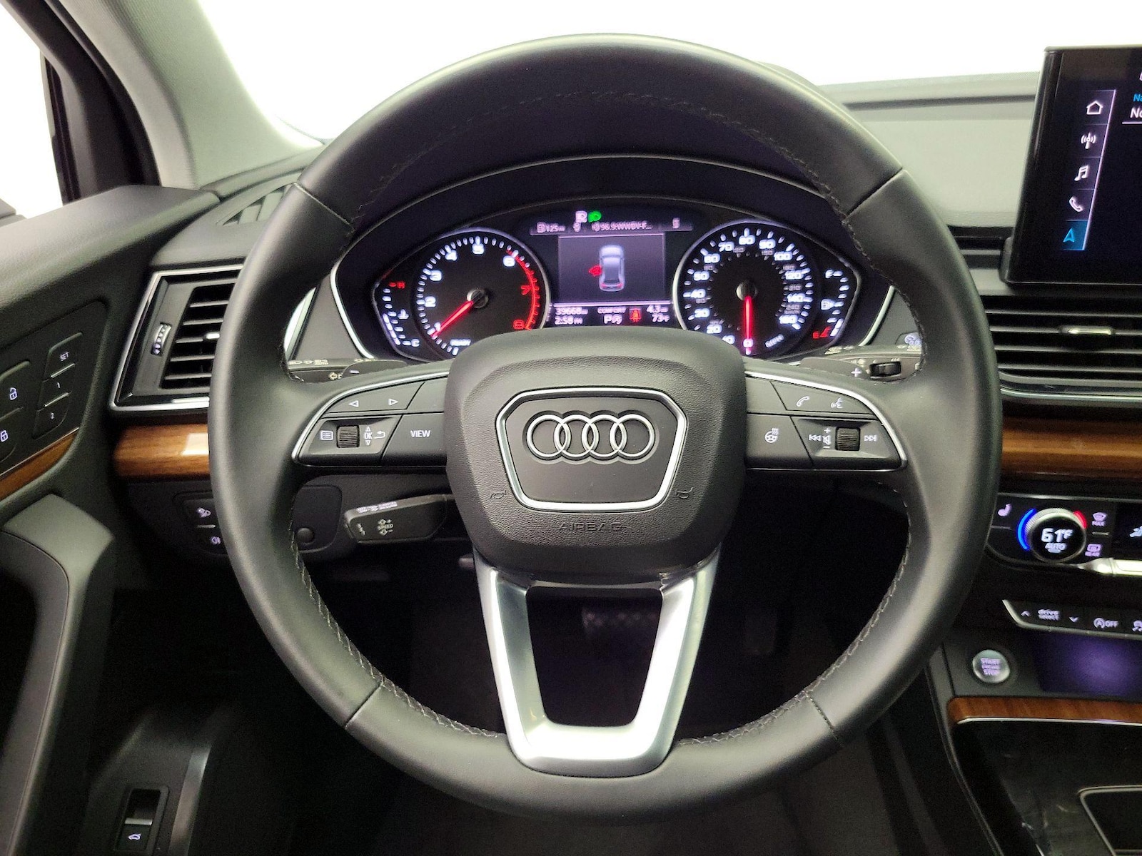 2022 Audi Q5 Premium - Photo 11