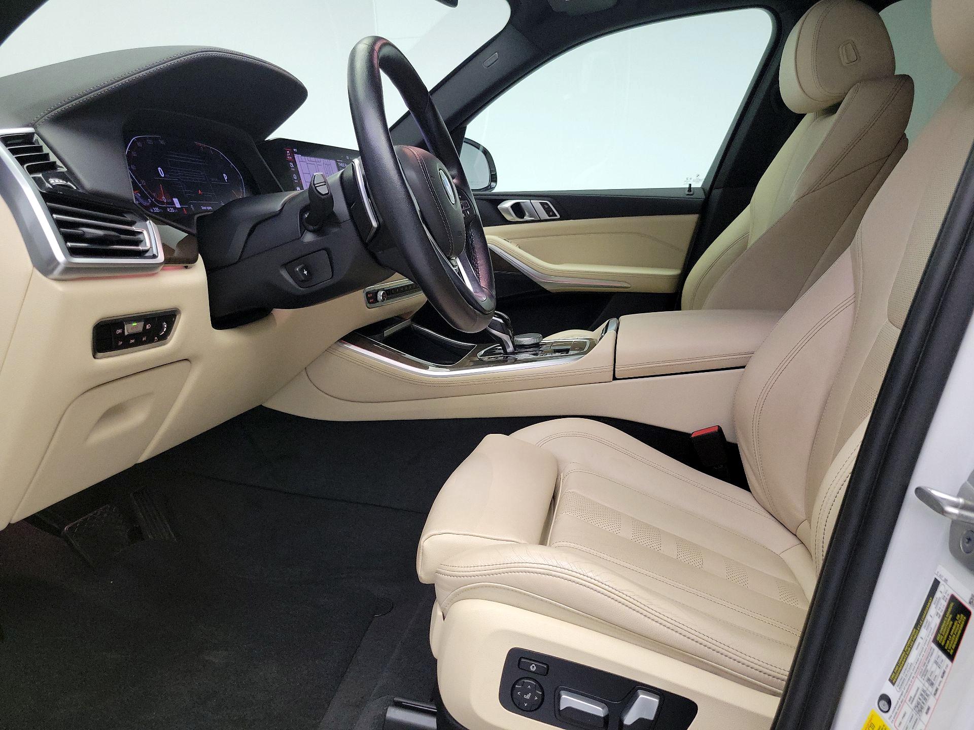 Thumbnail: 2022 BMW X5 - 11