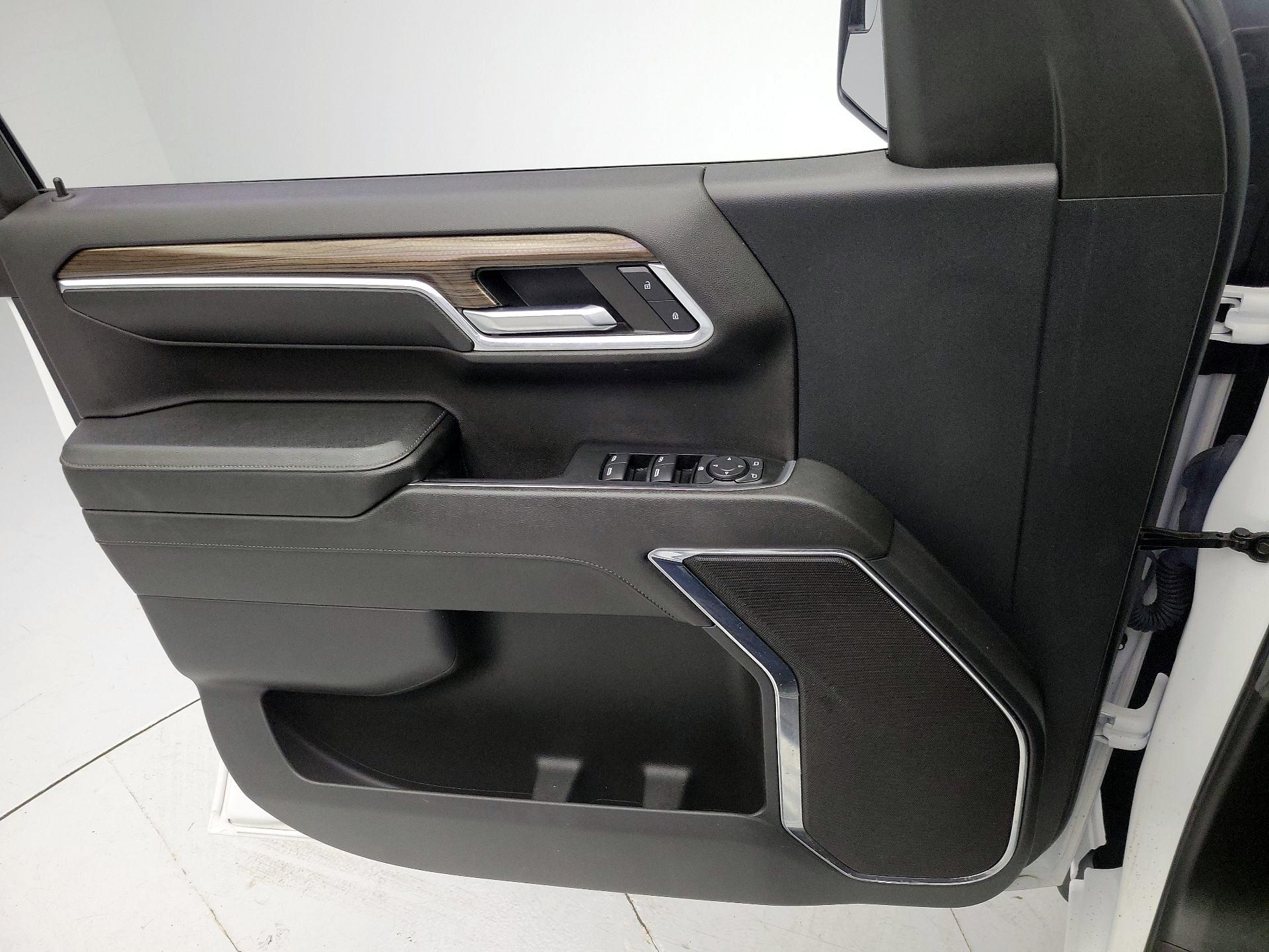 Thumbnail: 2023 Chevrolet Silverado 1500 - 12