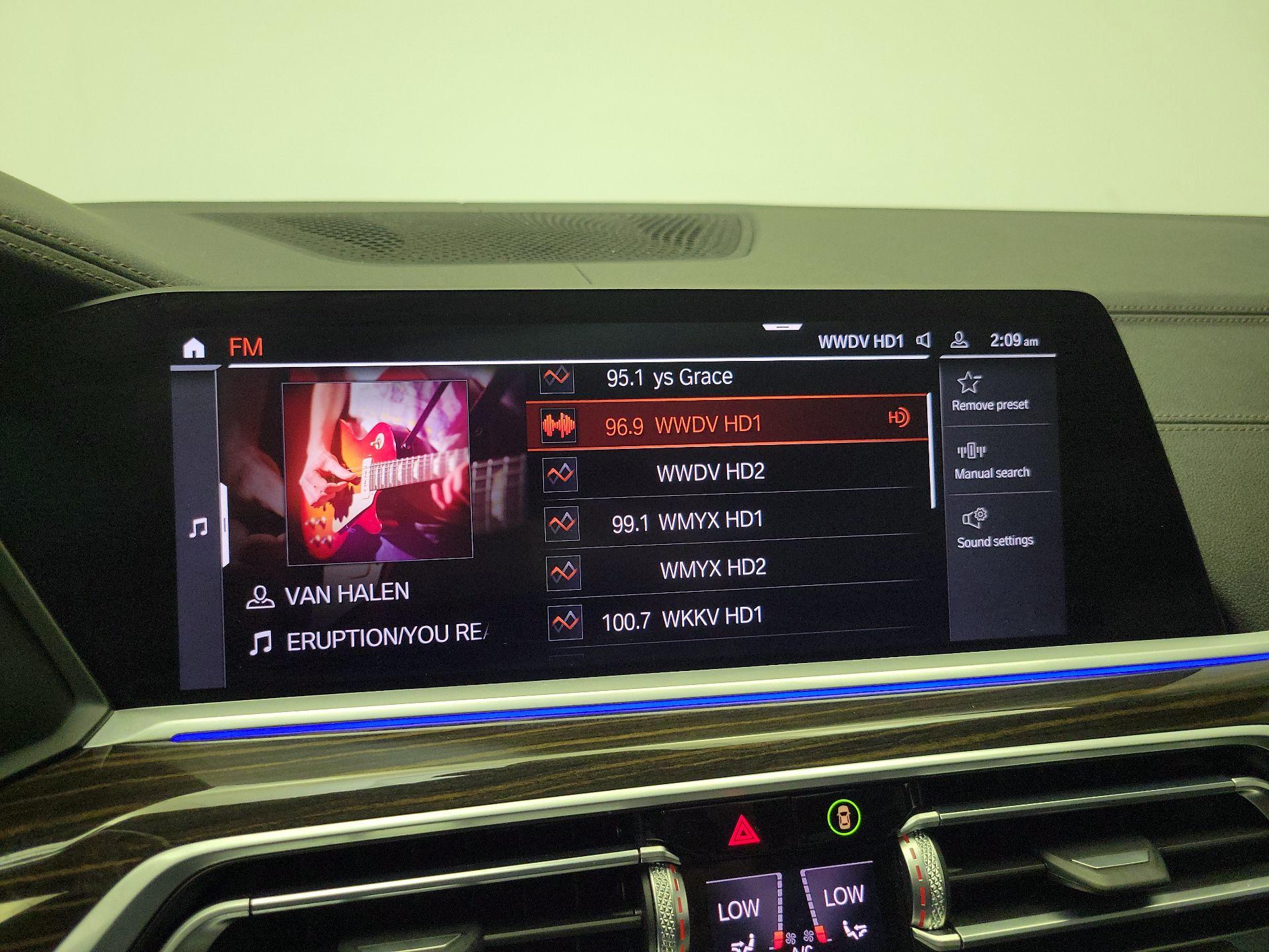 Thumbnail: 2021 BMW X7 - 16