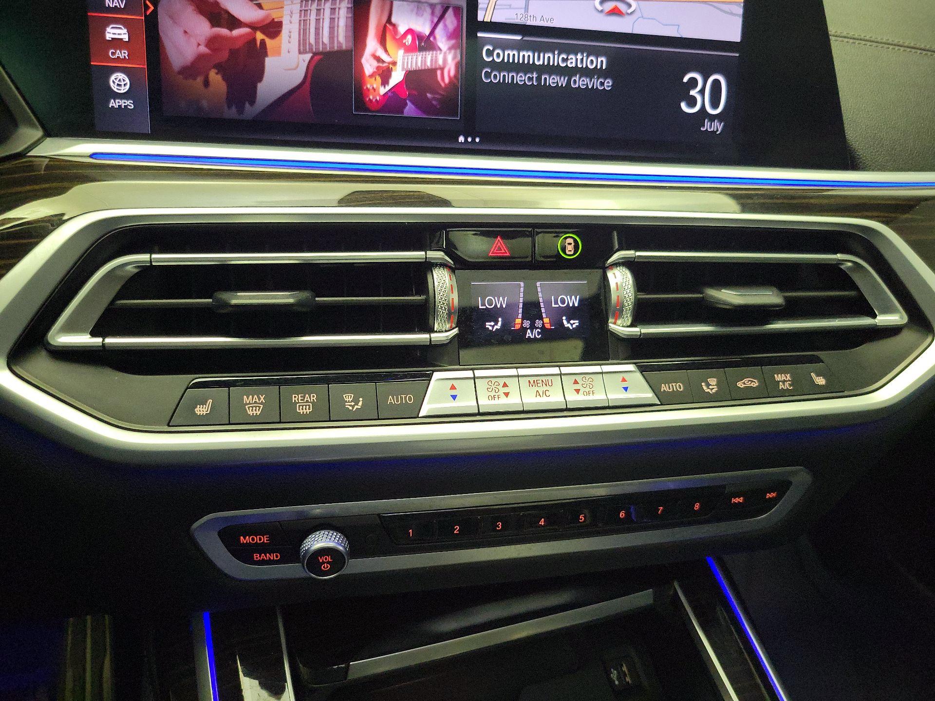 Thumbnail: 2021 BMW X7 - 17