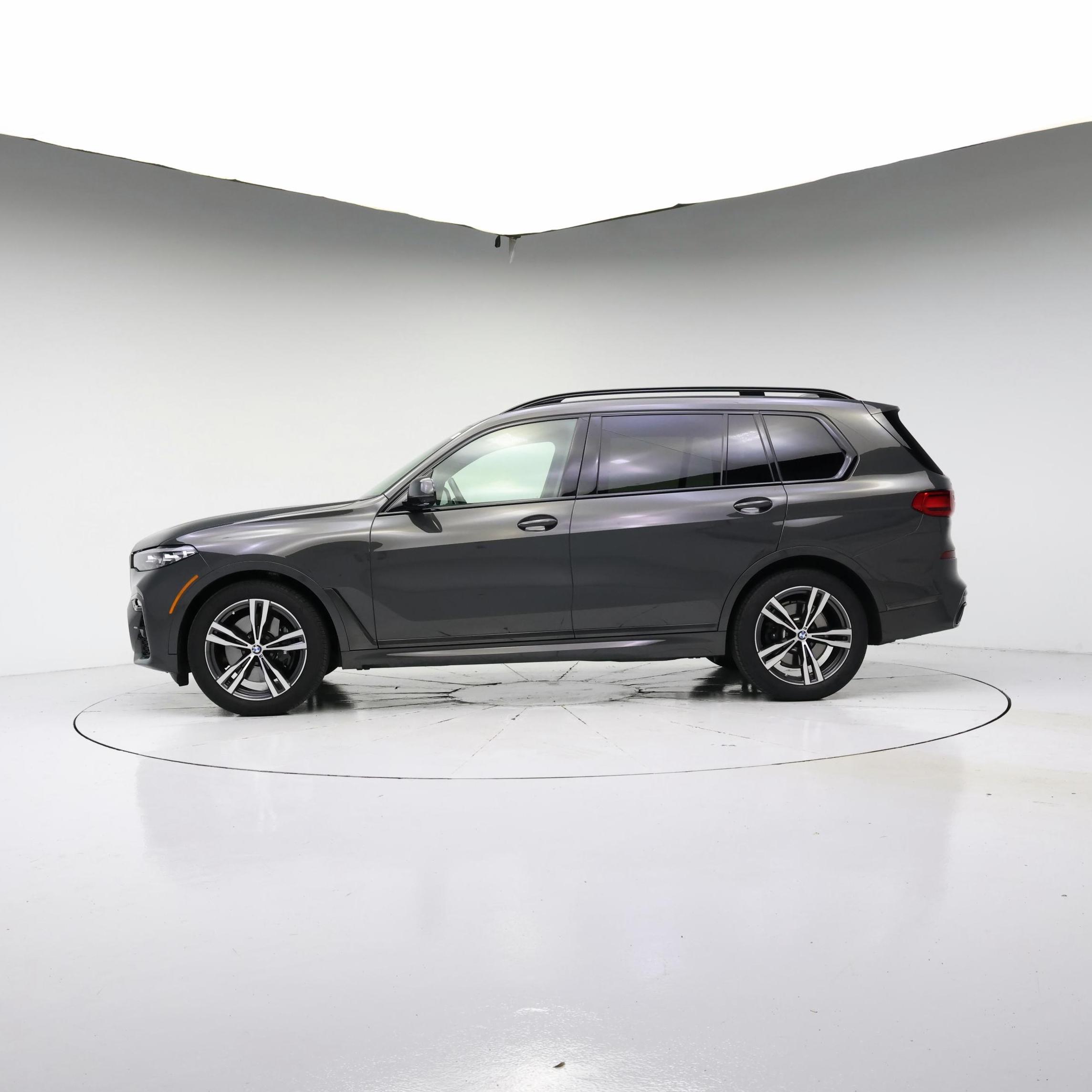 Thumbnail: 2021 BMW X7 - 3