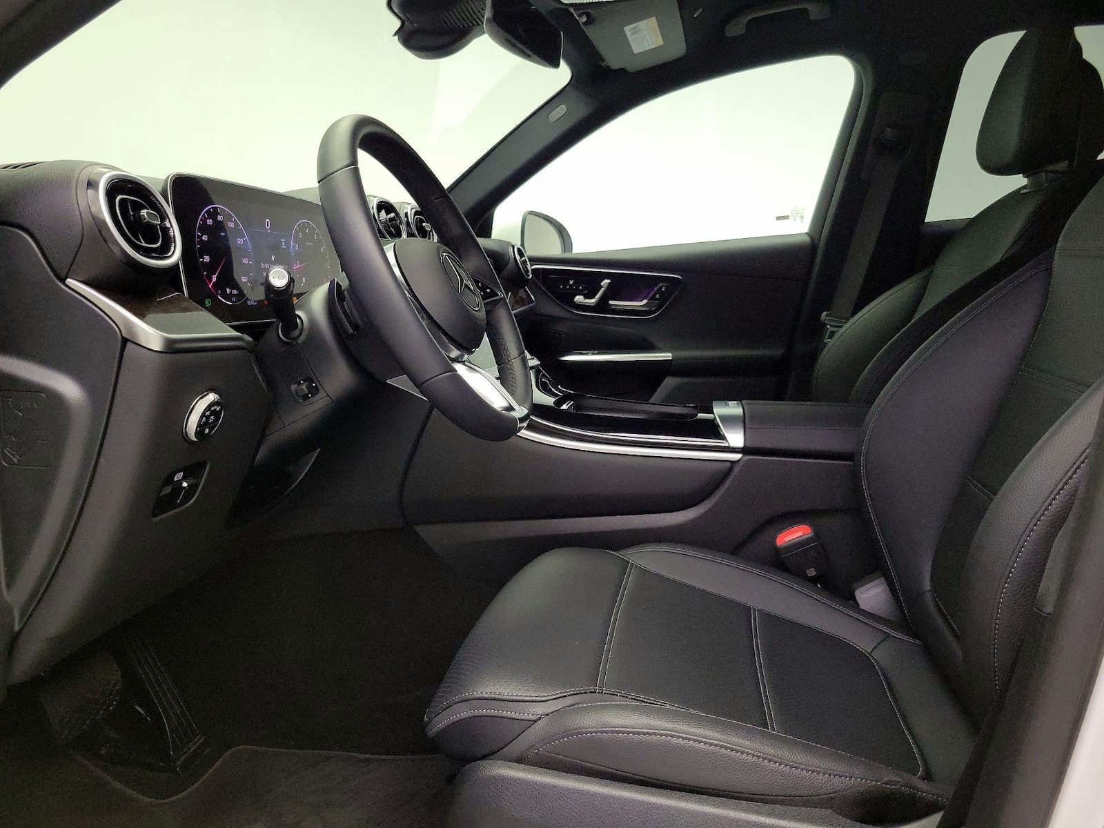 2025 Mercedes-Benz GLC Base - Photo 12