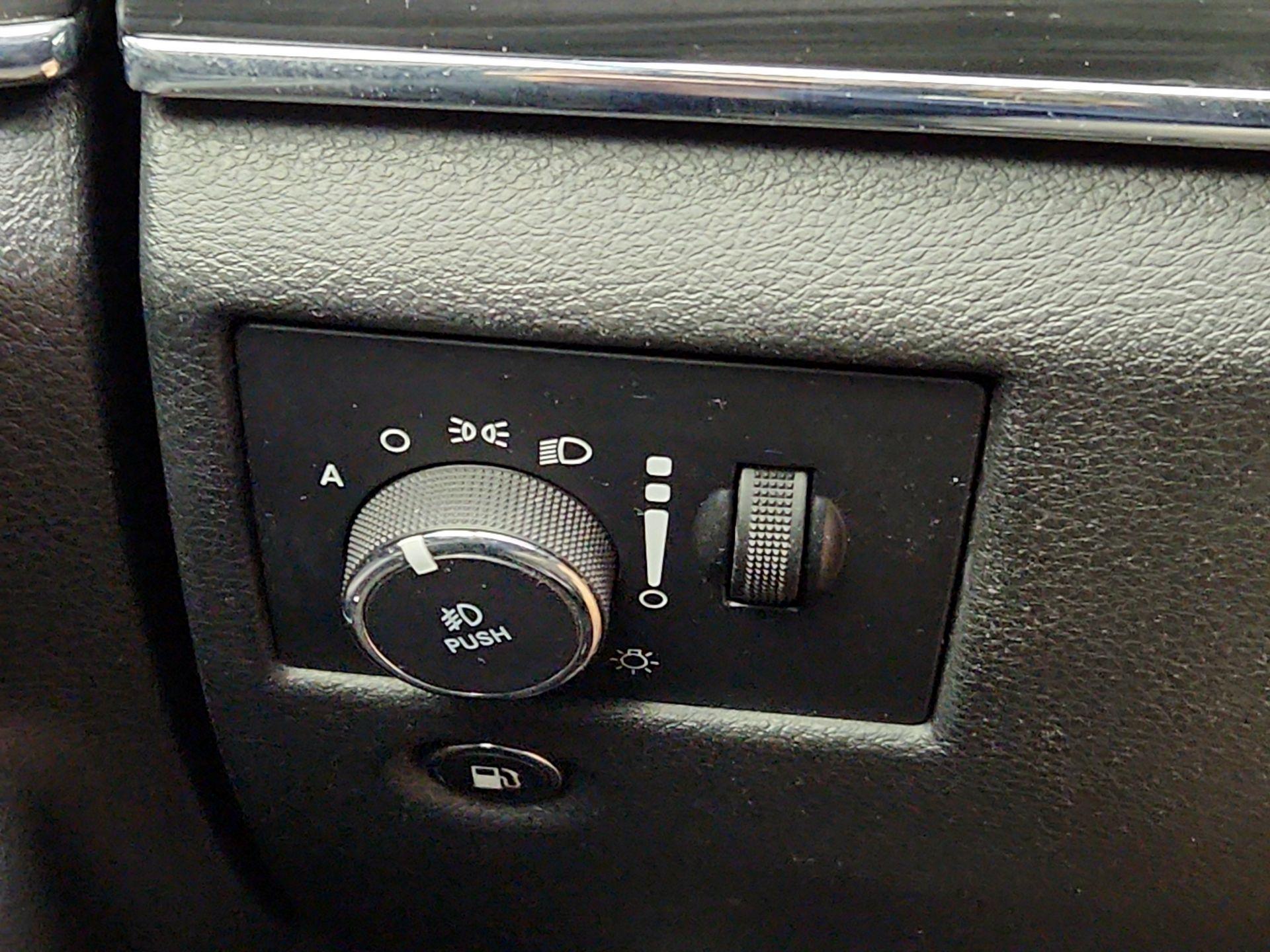 Thumbnail: 2019 Jeep Grand Cherokee - 11