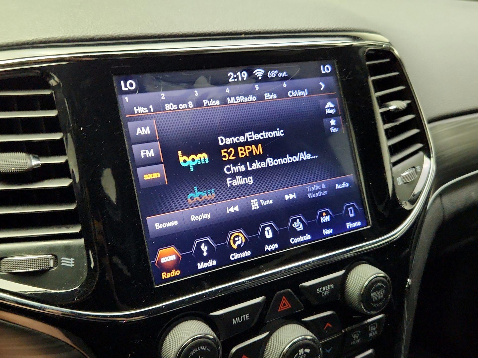 Thumbnail: 2019 Jeep Grand Cherokee - 14