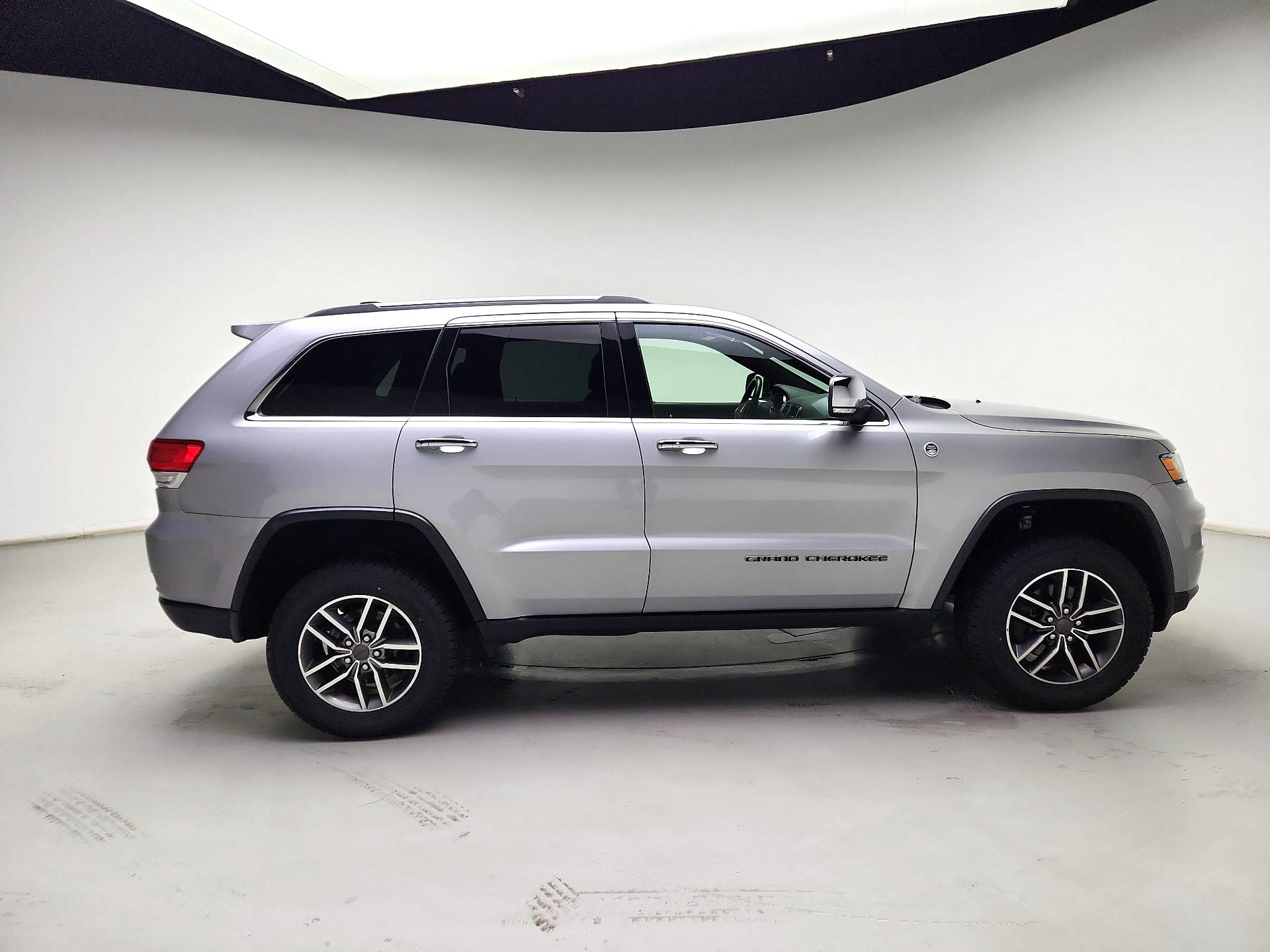 Thumbnail: 2019 Jeep Grand Cherokee - 4