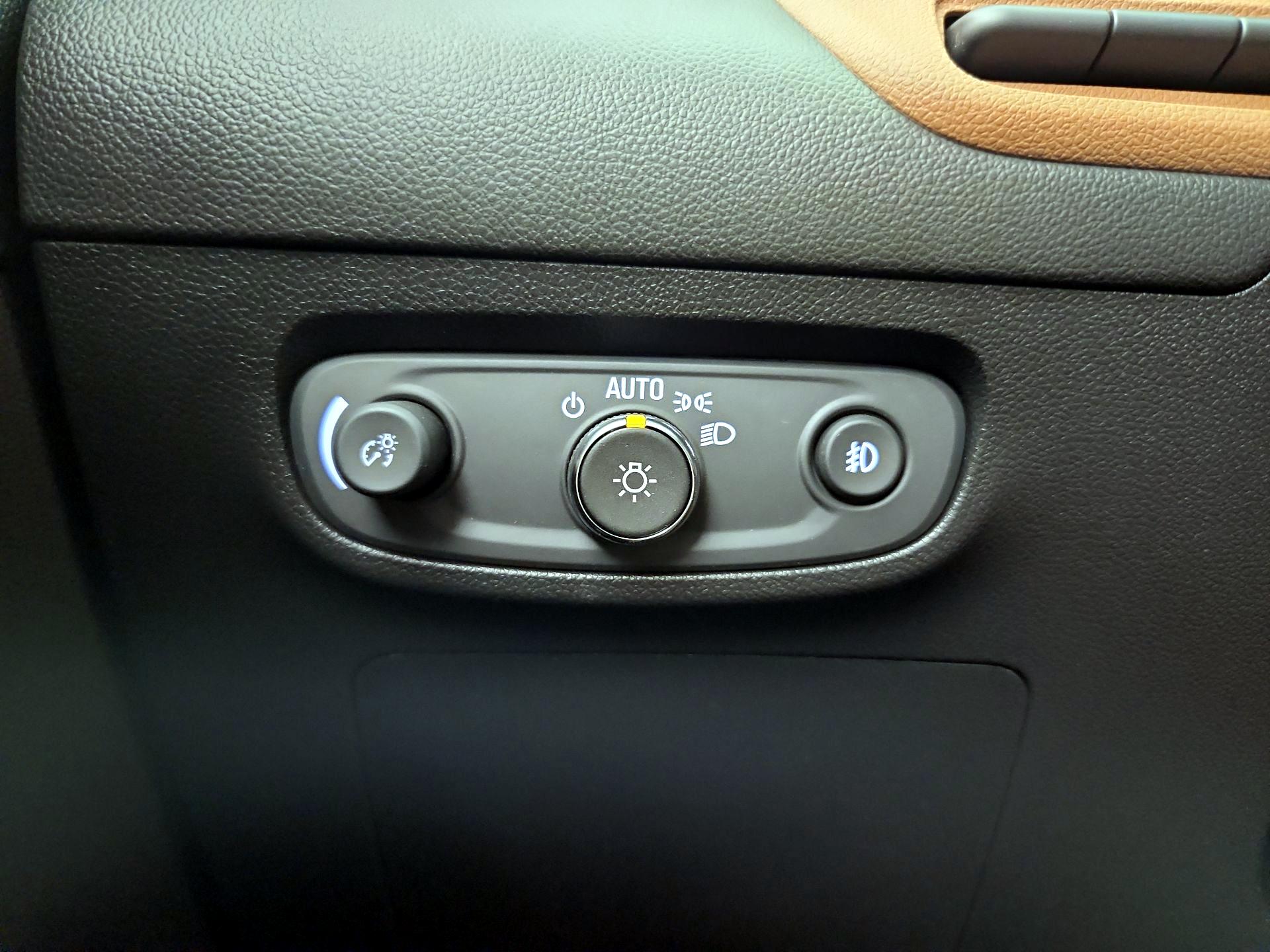 Thumbnail: 2022 Buick Encore GX - 13