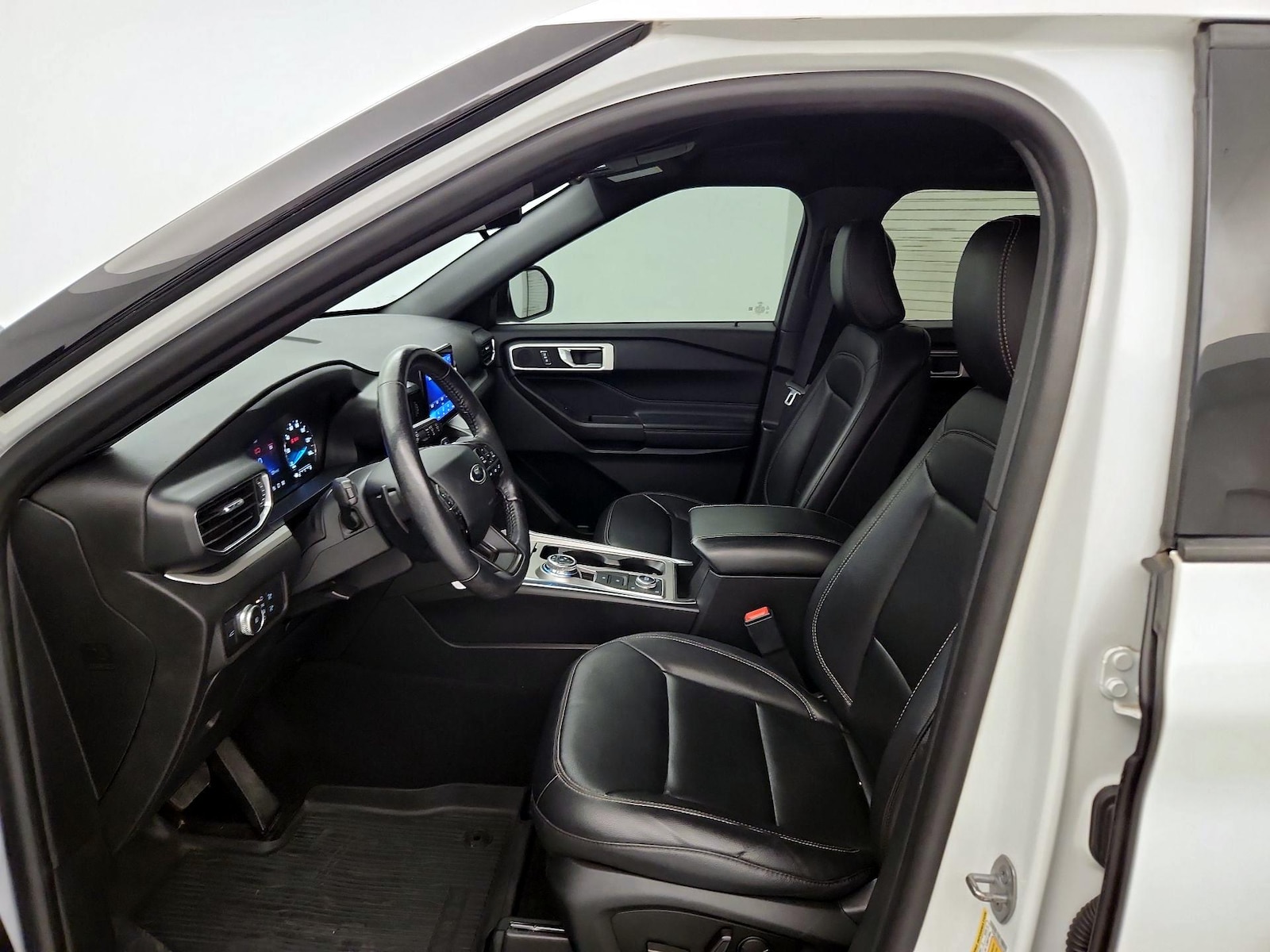 2020 Ford Explorer XLT - Photo 12