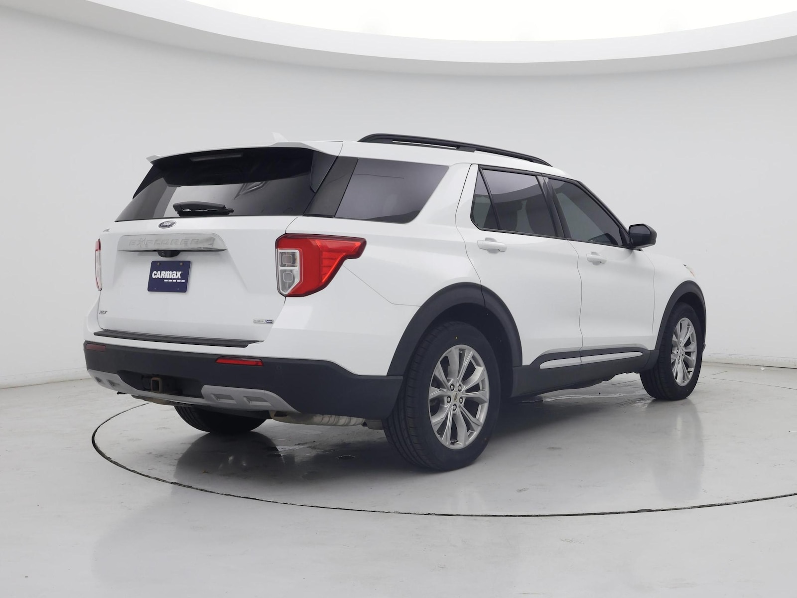 2020 Ford Explorer XLT - Photo 9