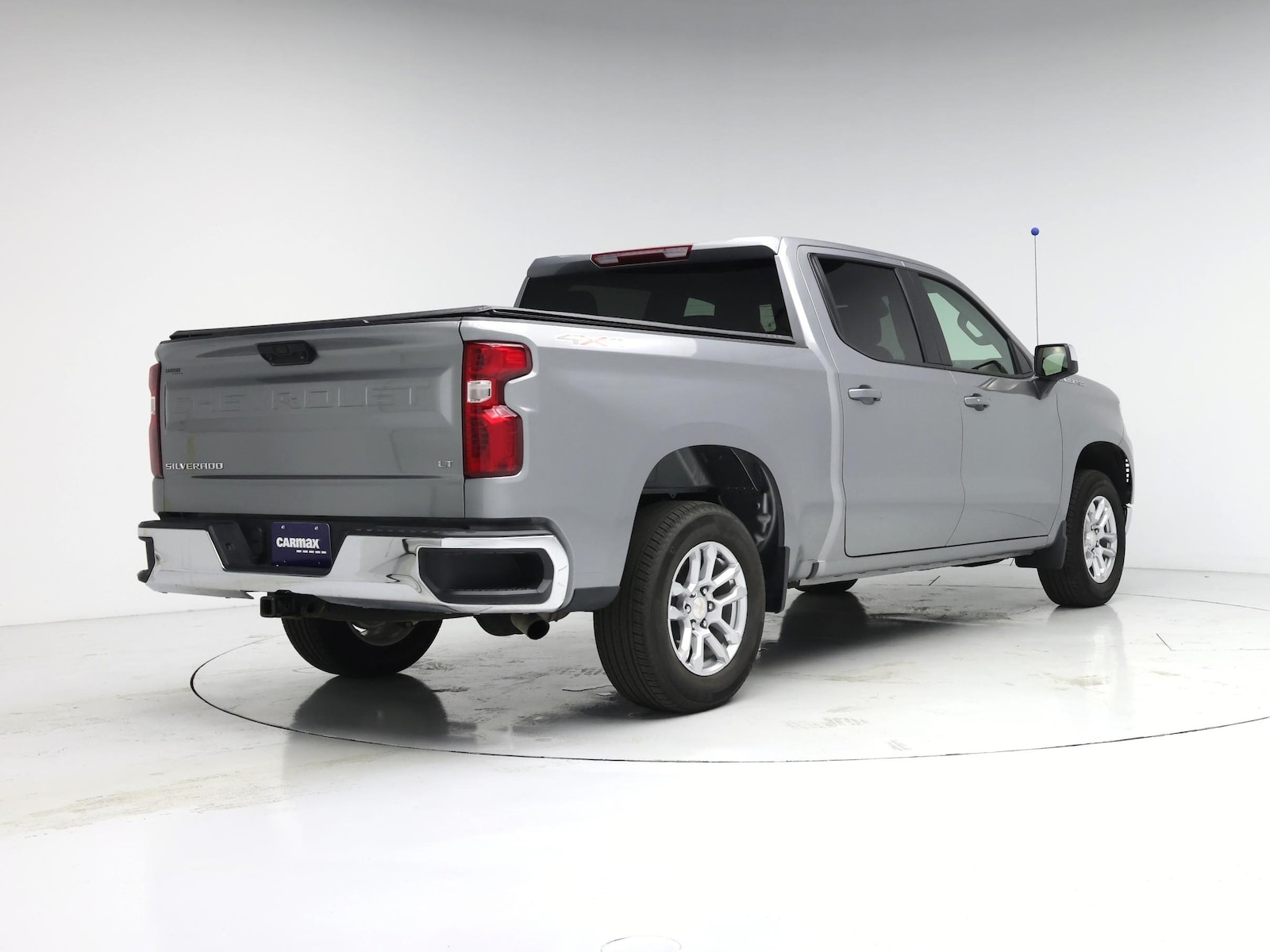 2024 Chevrolet Silverado 1500 LT - Photo 9