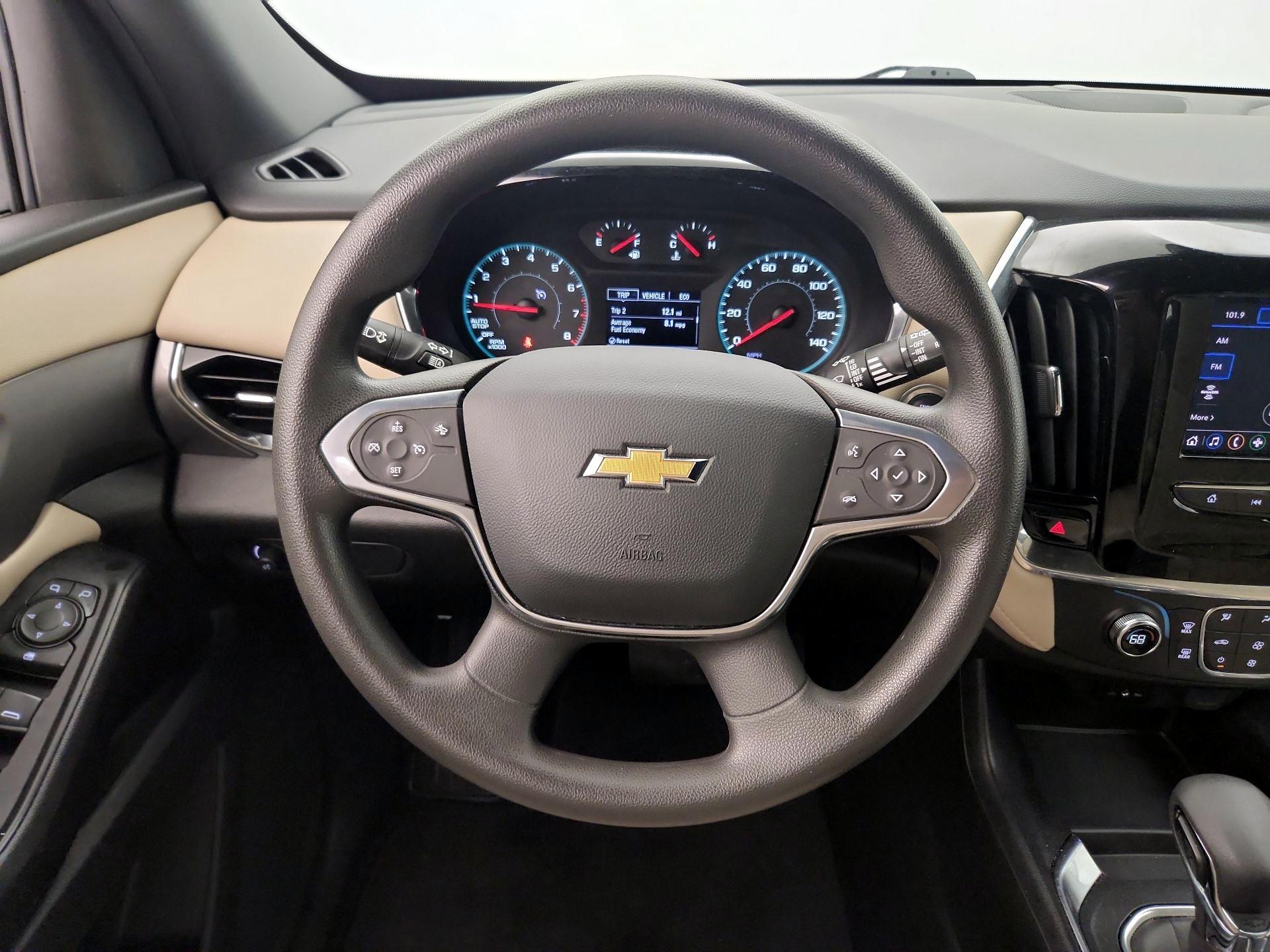Thumbnail: 2023 Chevrolet Traverse - 10