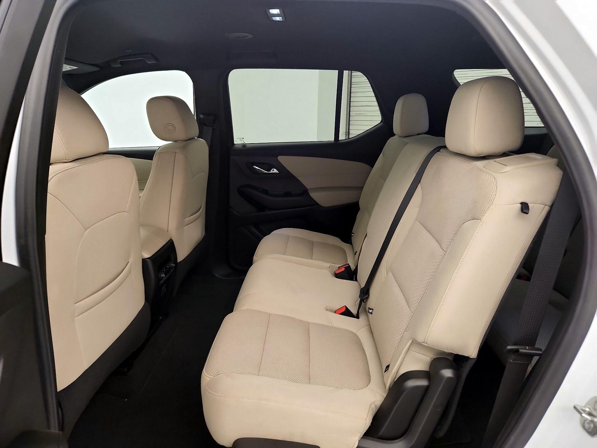 Thumbnail: 2023 Chevrolet Traverse - 19