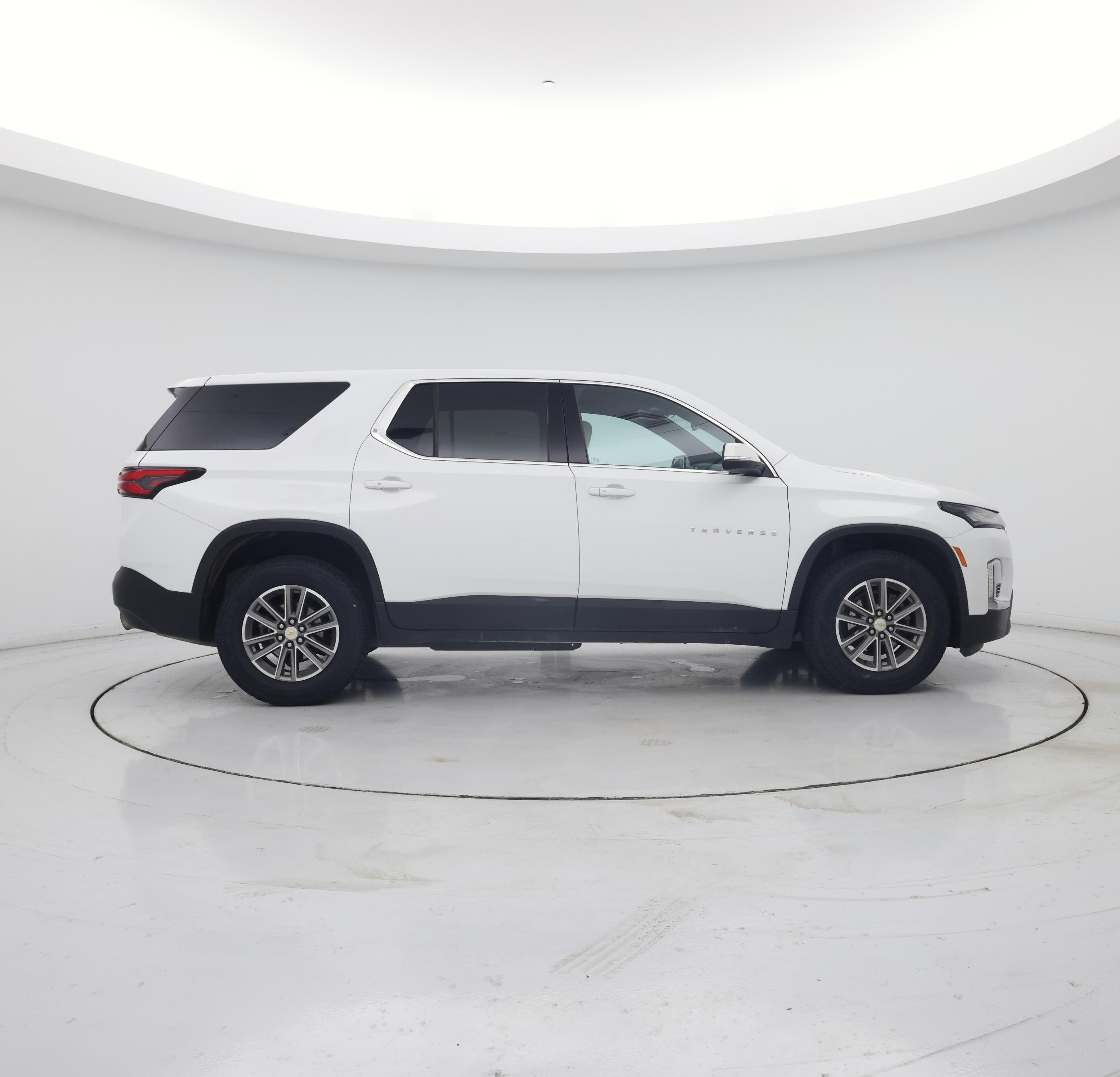 Thumbnail: 2023 Chevrolet Traverse - 7