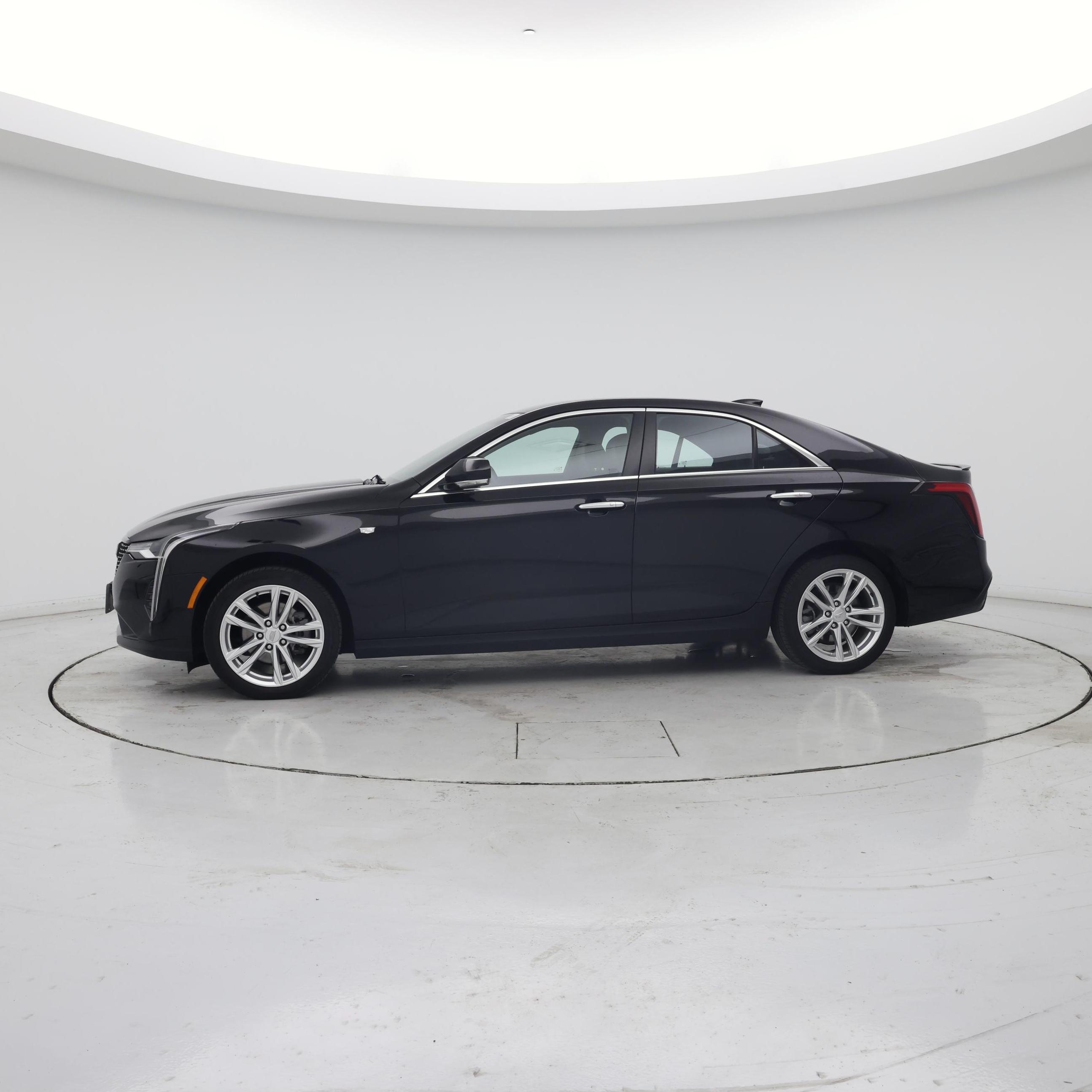 Thumbnail: 2022 Cadillac CT4 - 3