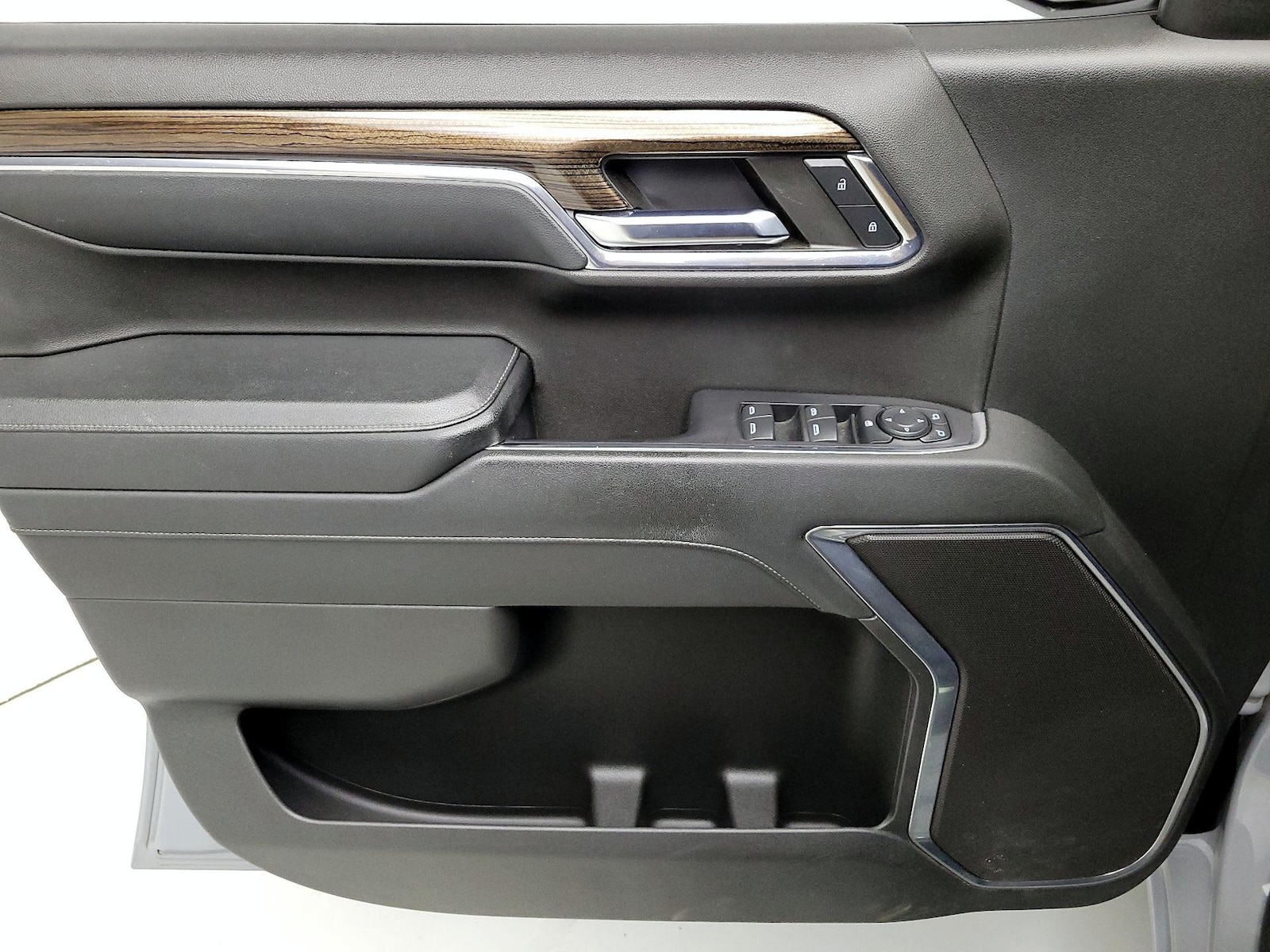 2024 Chevrolet Silverado 1500 LT - Photo 13