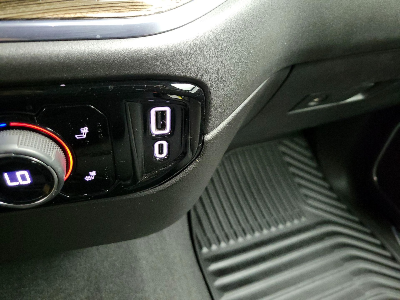 2024 Chevrolet Silverado 1500 LT - Photo 18