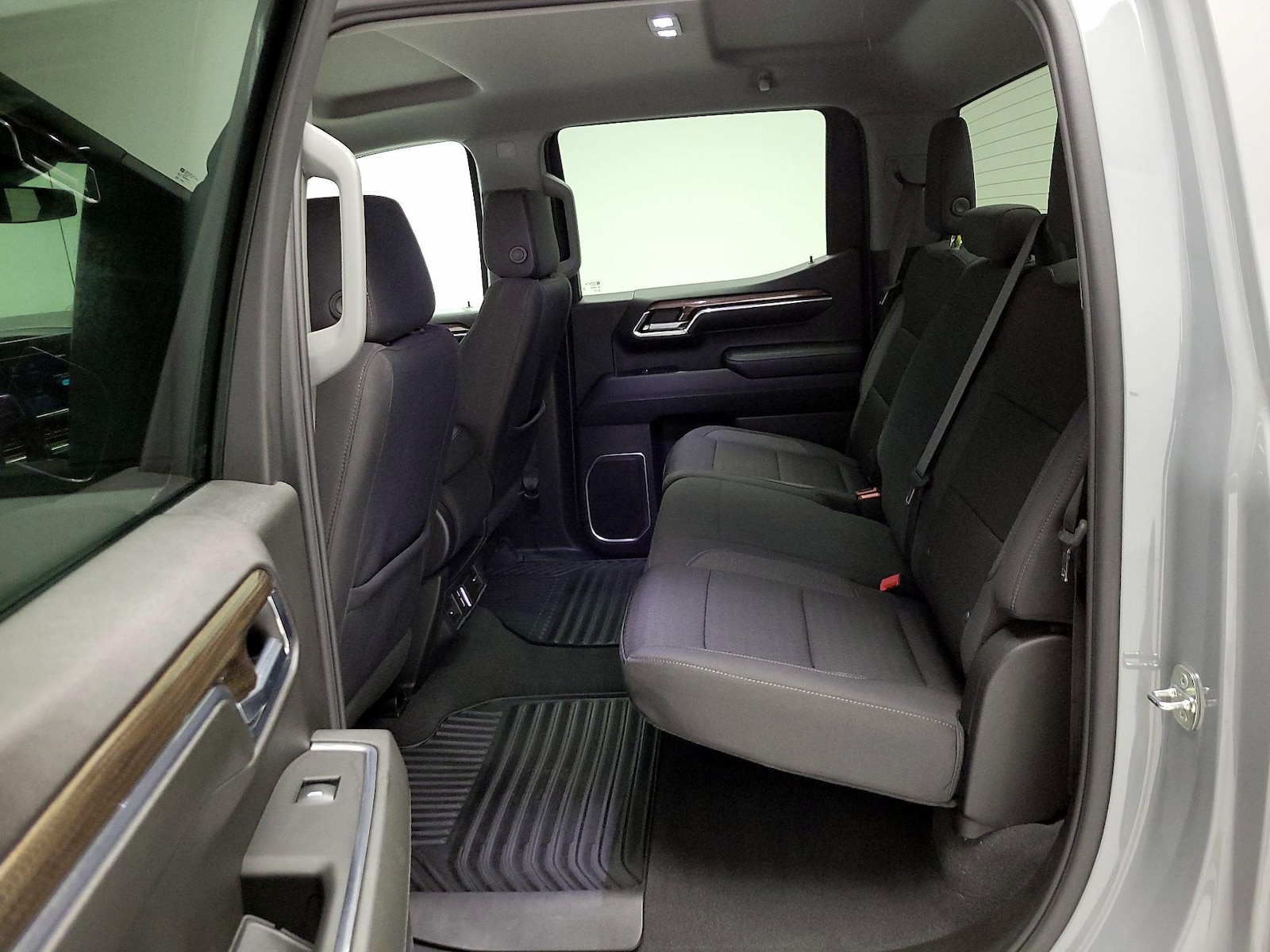 2024 Chevrolet Silverado 1500 LT - Photo 19
