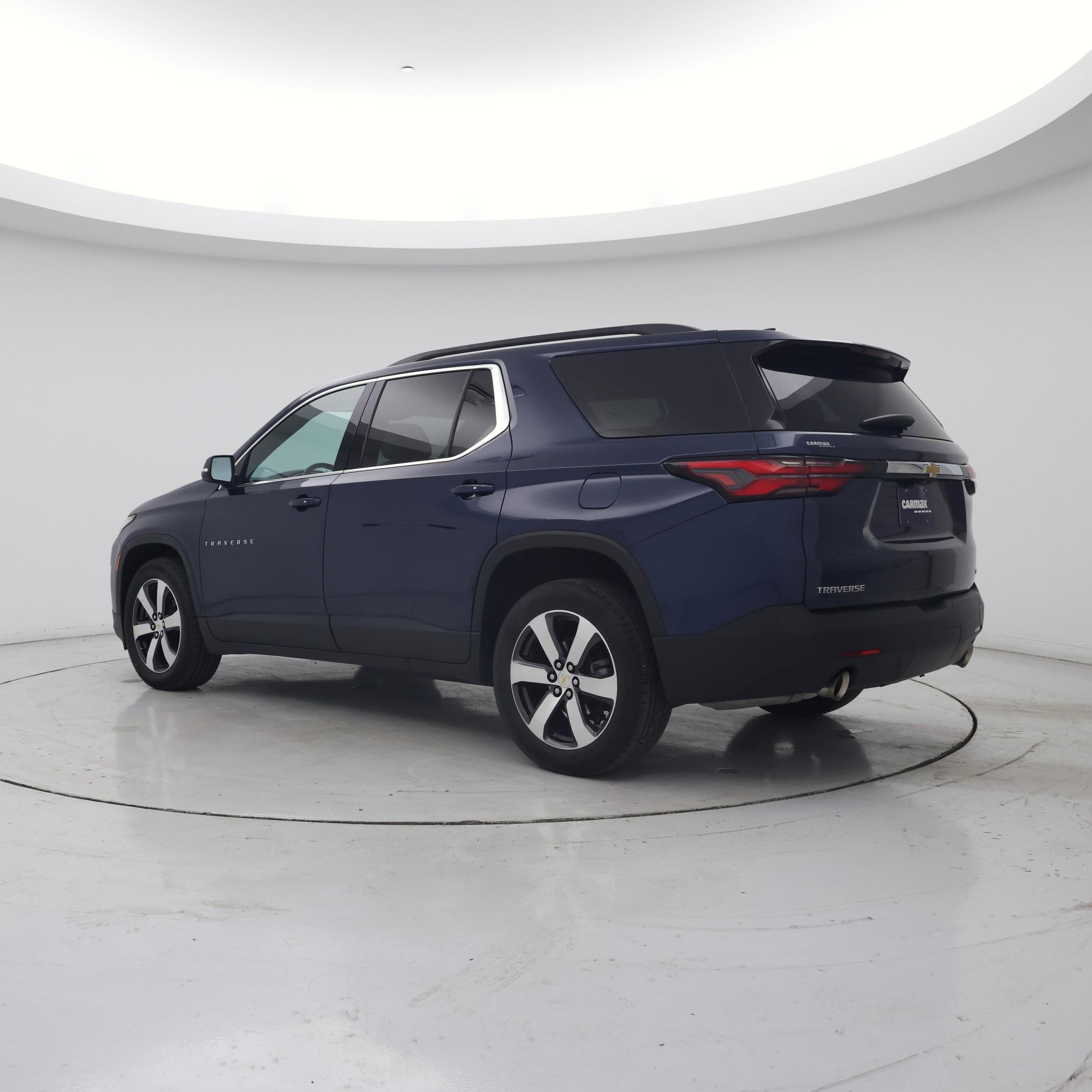 Thumbnail: 2023 Chevrolet Traverse - 2