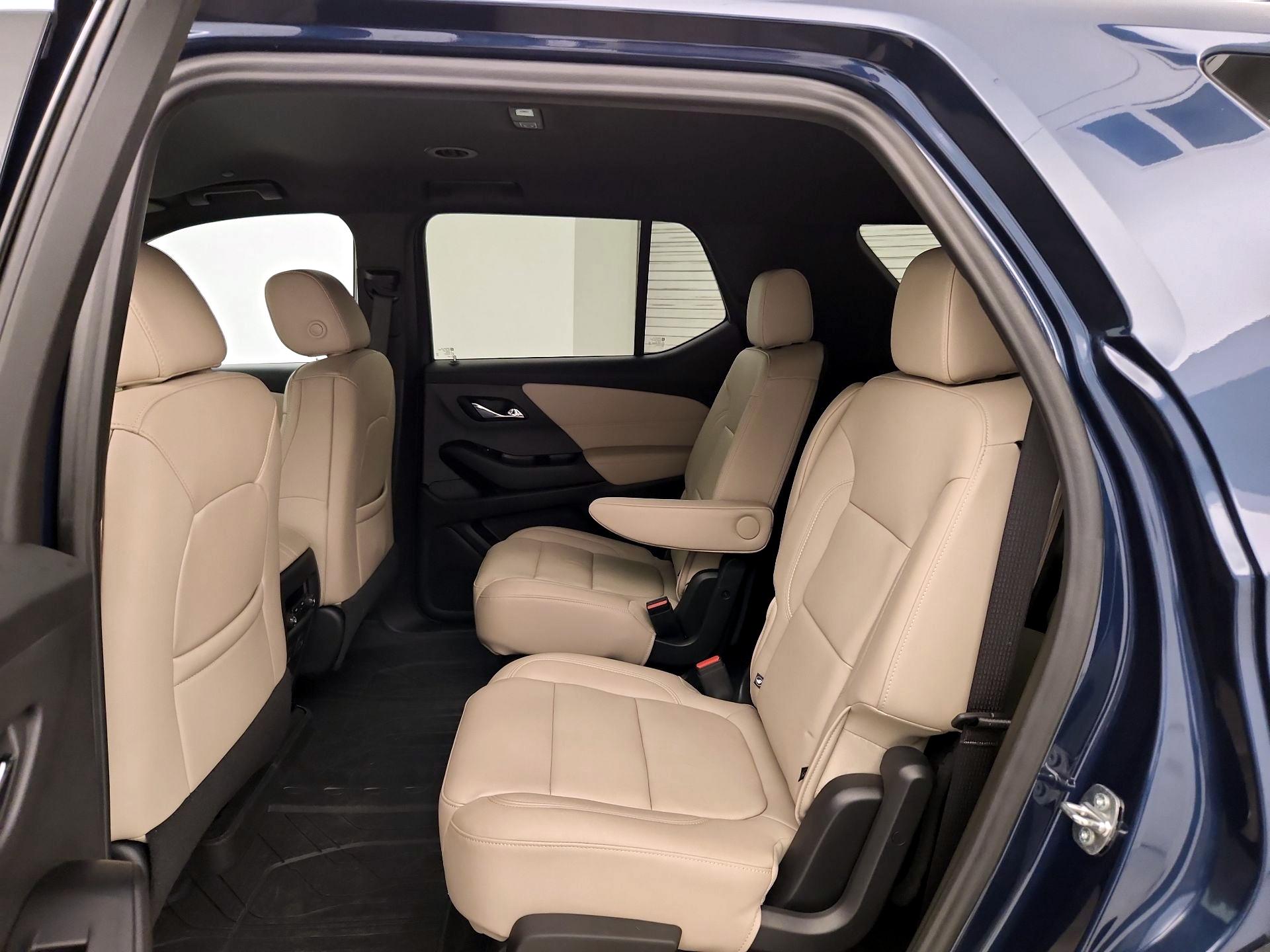 Thumbnail: 2023 Chevrolet Traverse - 19