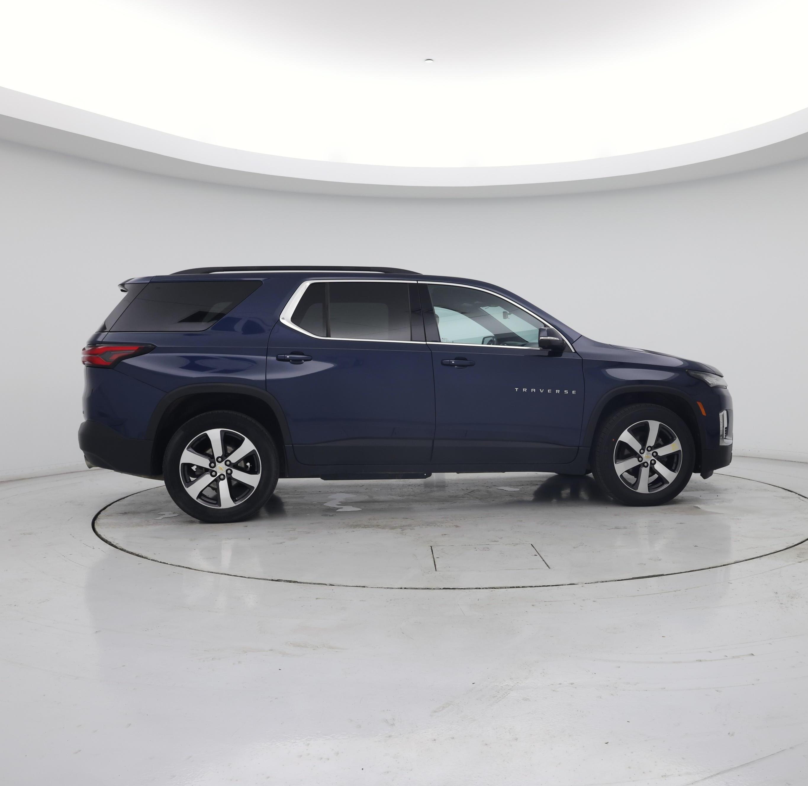 Thumbnail: 2023 Chevrolet Traverse - 7
