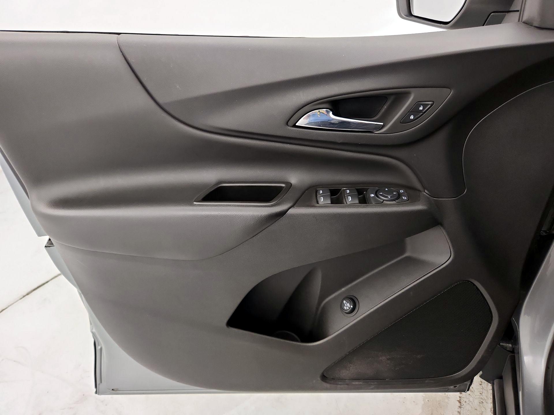 Thumbnail: 2024 Chevrolet Equinox - 12