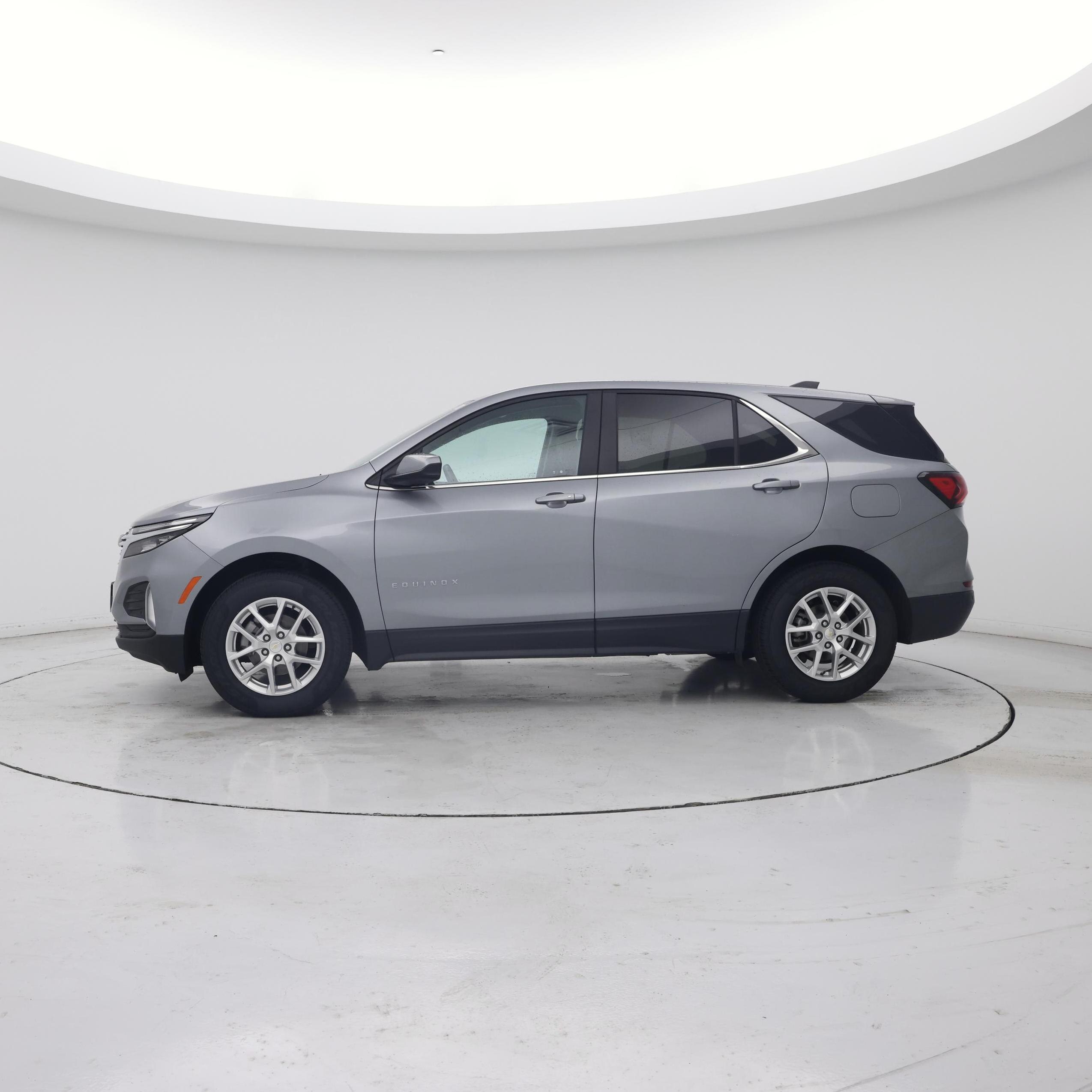 Thumbnail: 2024 Chevrolet Equinox - 3