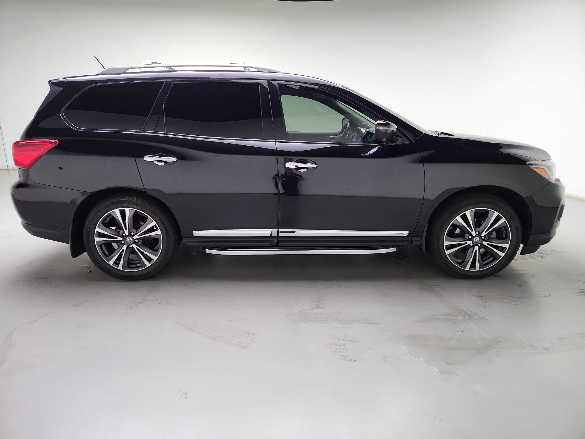 Thumbnail: 2018 Nissan Pathfinder - 4