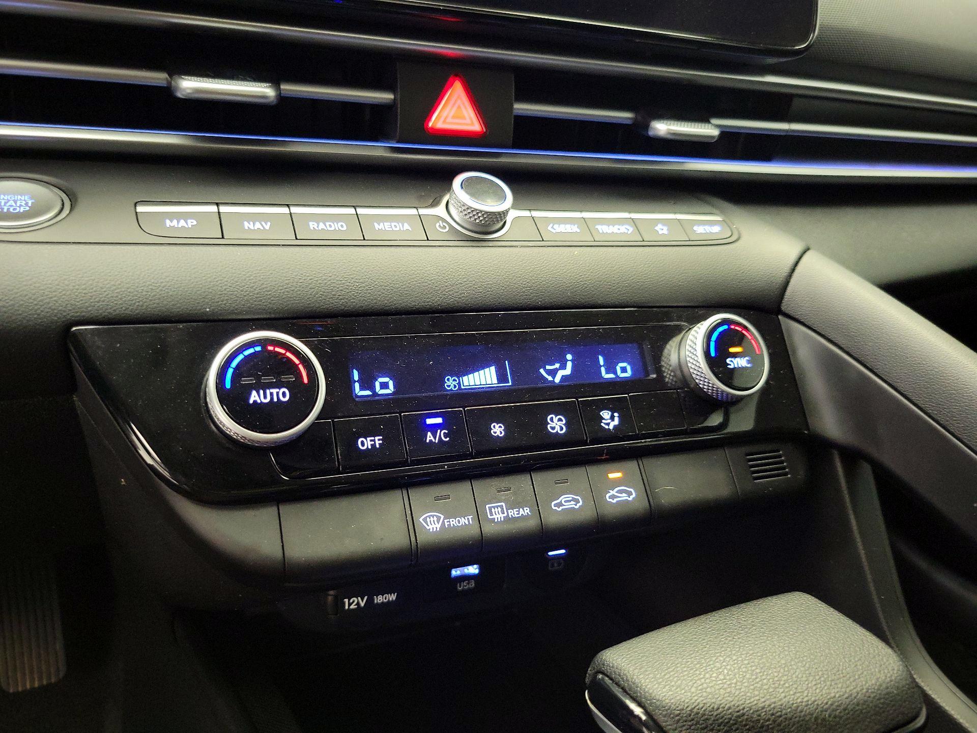 Thumbnail: 2024 Hyundai Elantra - 17
