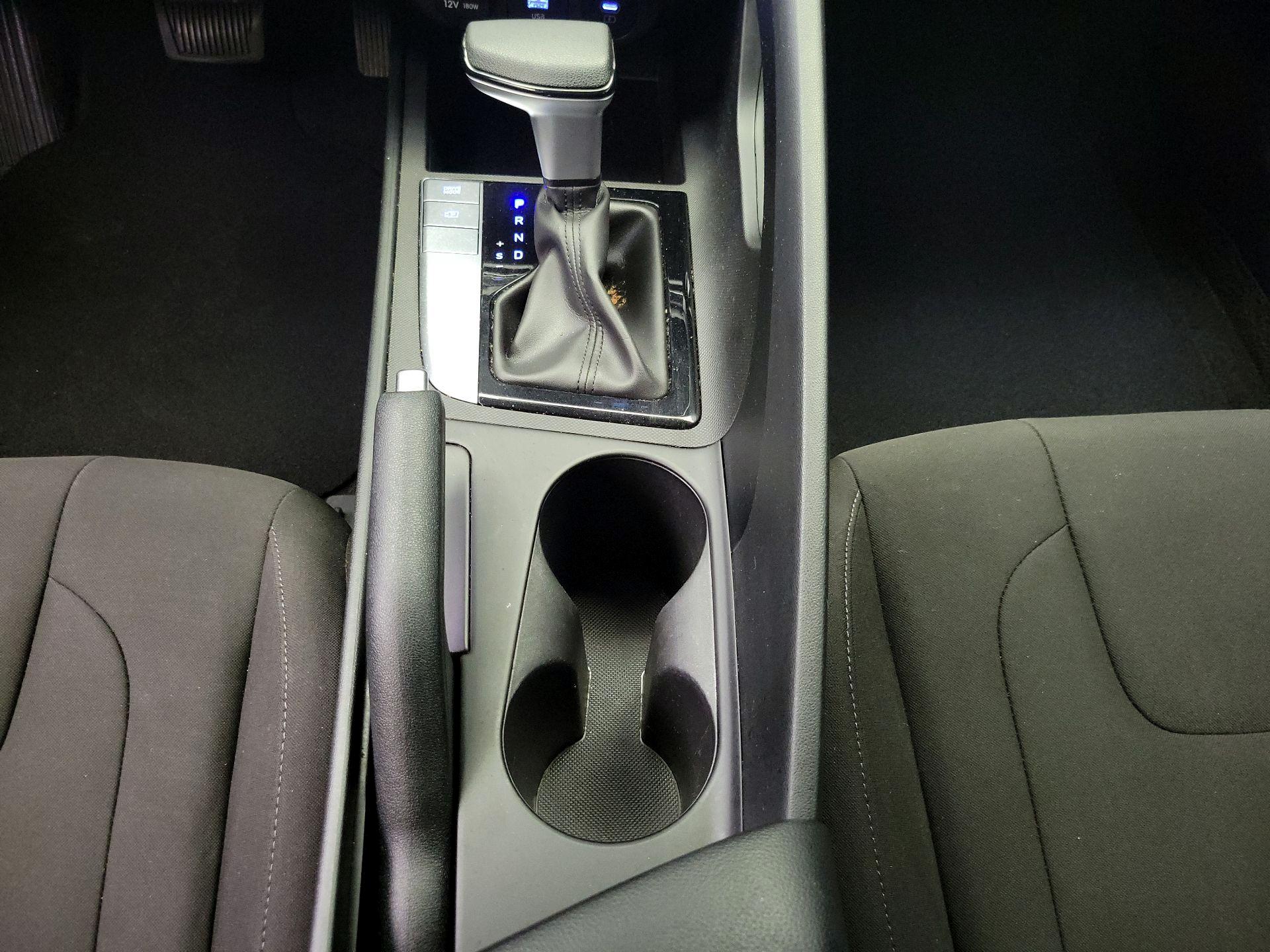 Thumbnail: 2024 Hyundai Elantra - 18