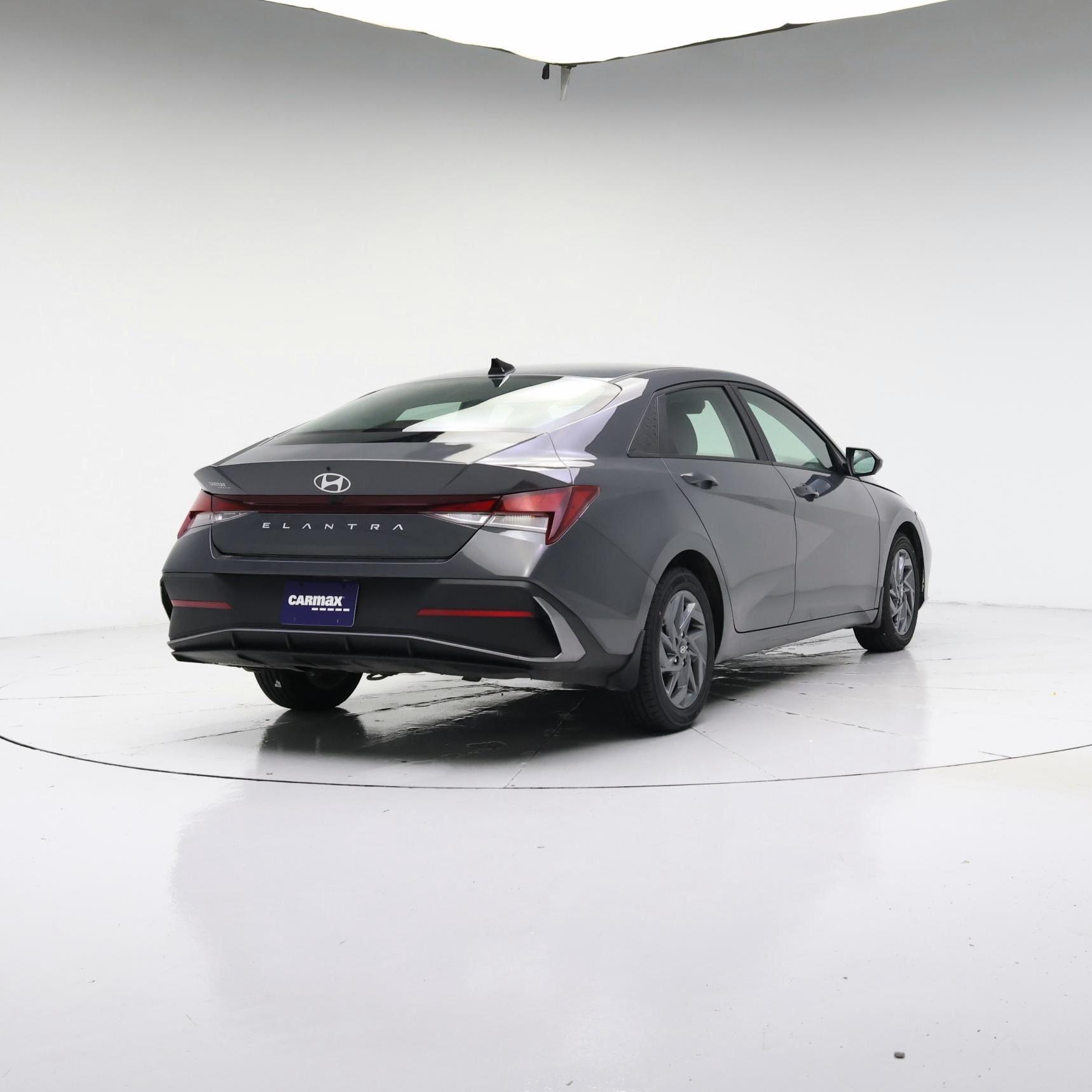 Thumbnail: 2024 Hyundai Elantra - 8