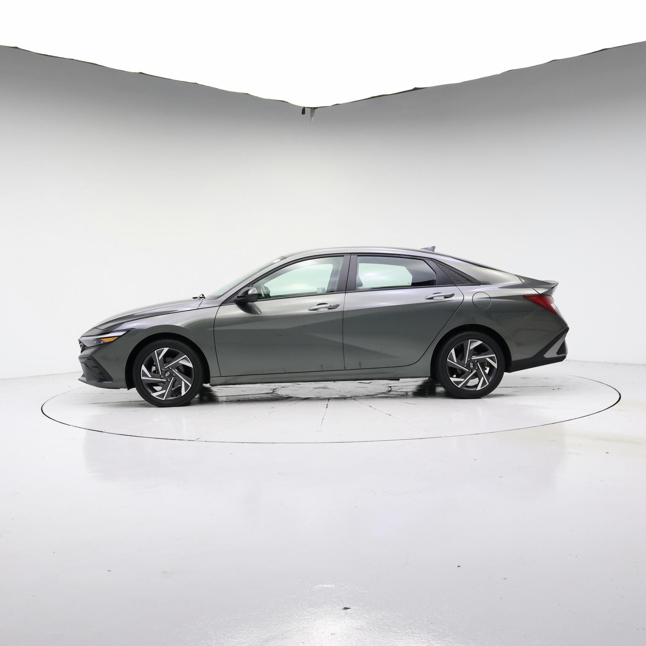 Thumbnail: 2025 Hyundai Elantra - 3