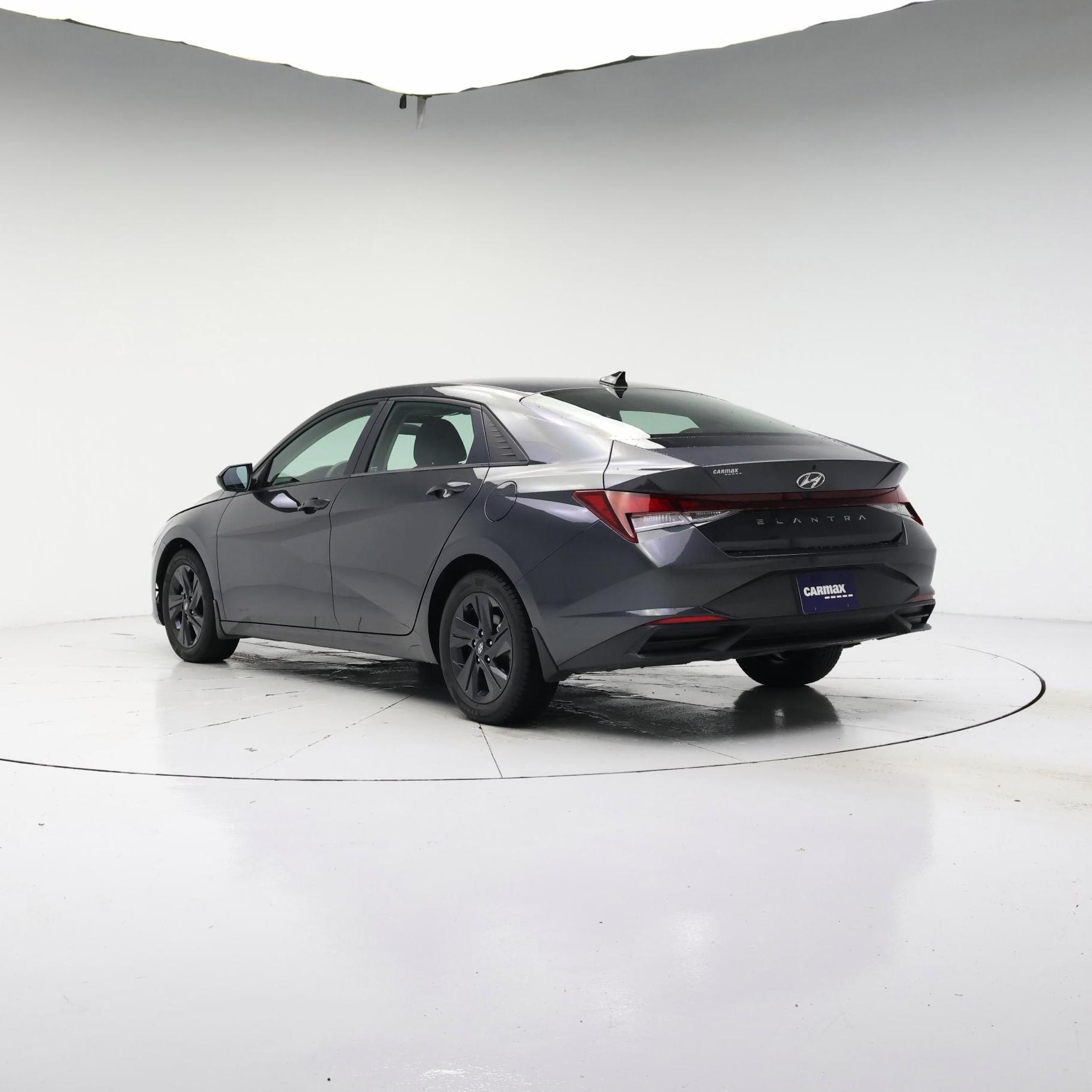 Thumbnail: 2023 Hyundai Elantra - 2