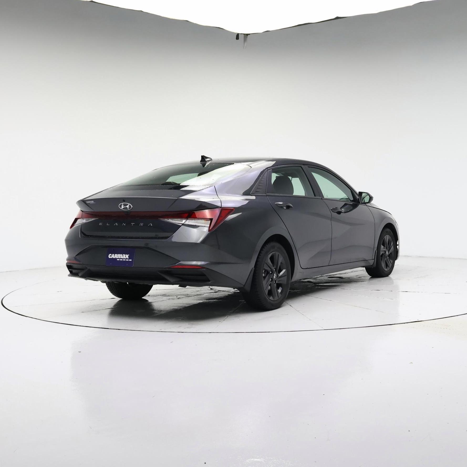 Thumbnail: 2023 Hyundai Elantra - 8