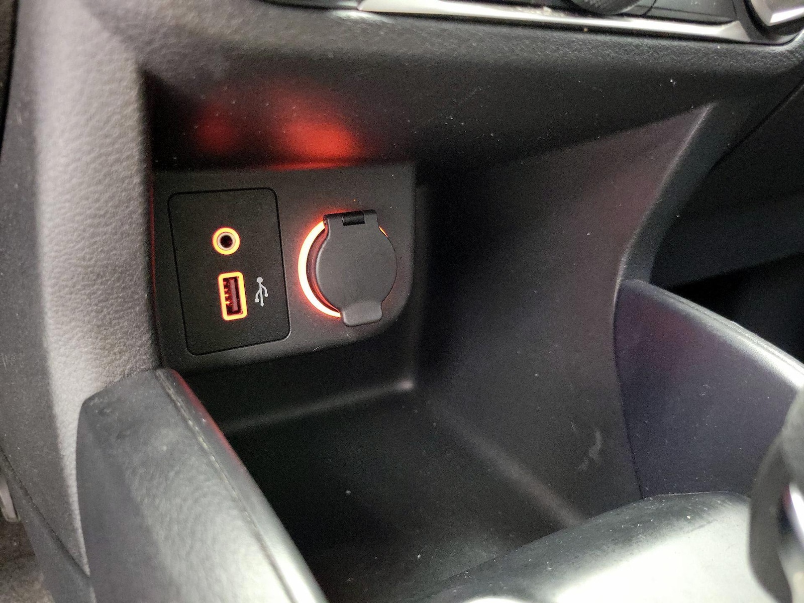 2024 Nissan Kicks S - Photo 20