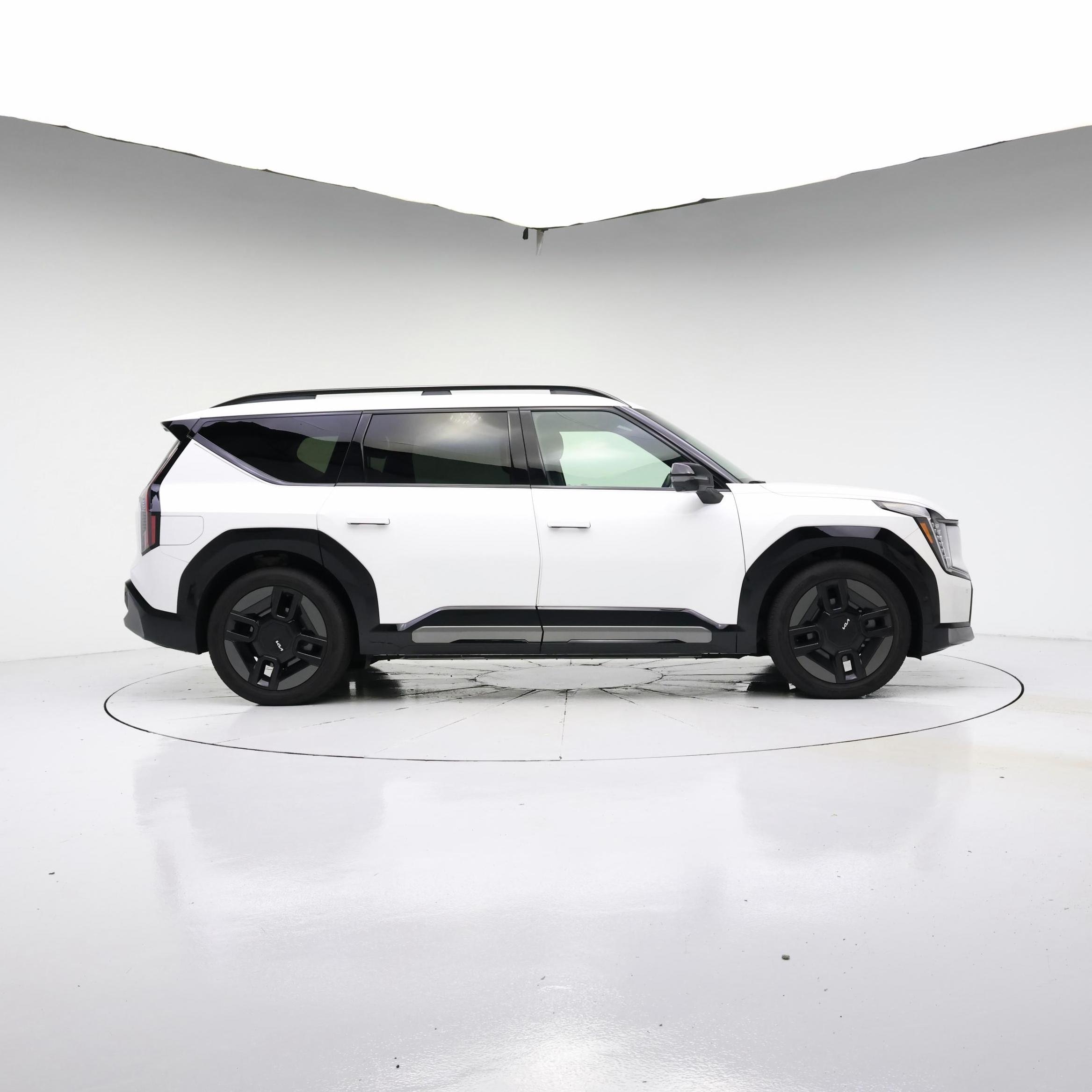 Thumbnail: 2024 Kia EV9 - 7