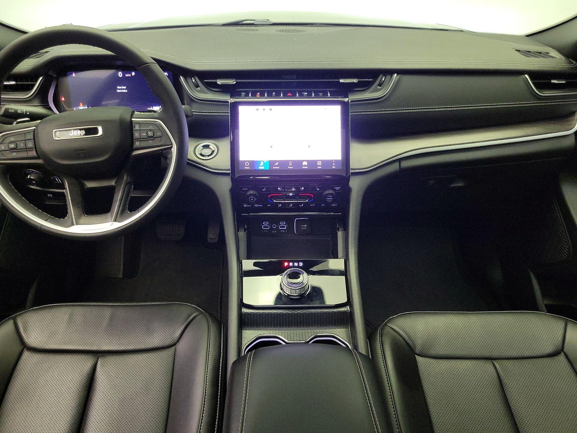 Thumbnail: 2024 Jeep Grand Cherokee - 9