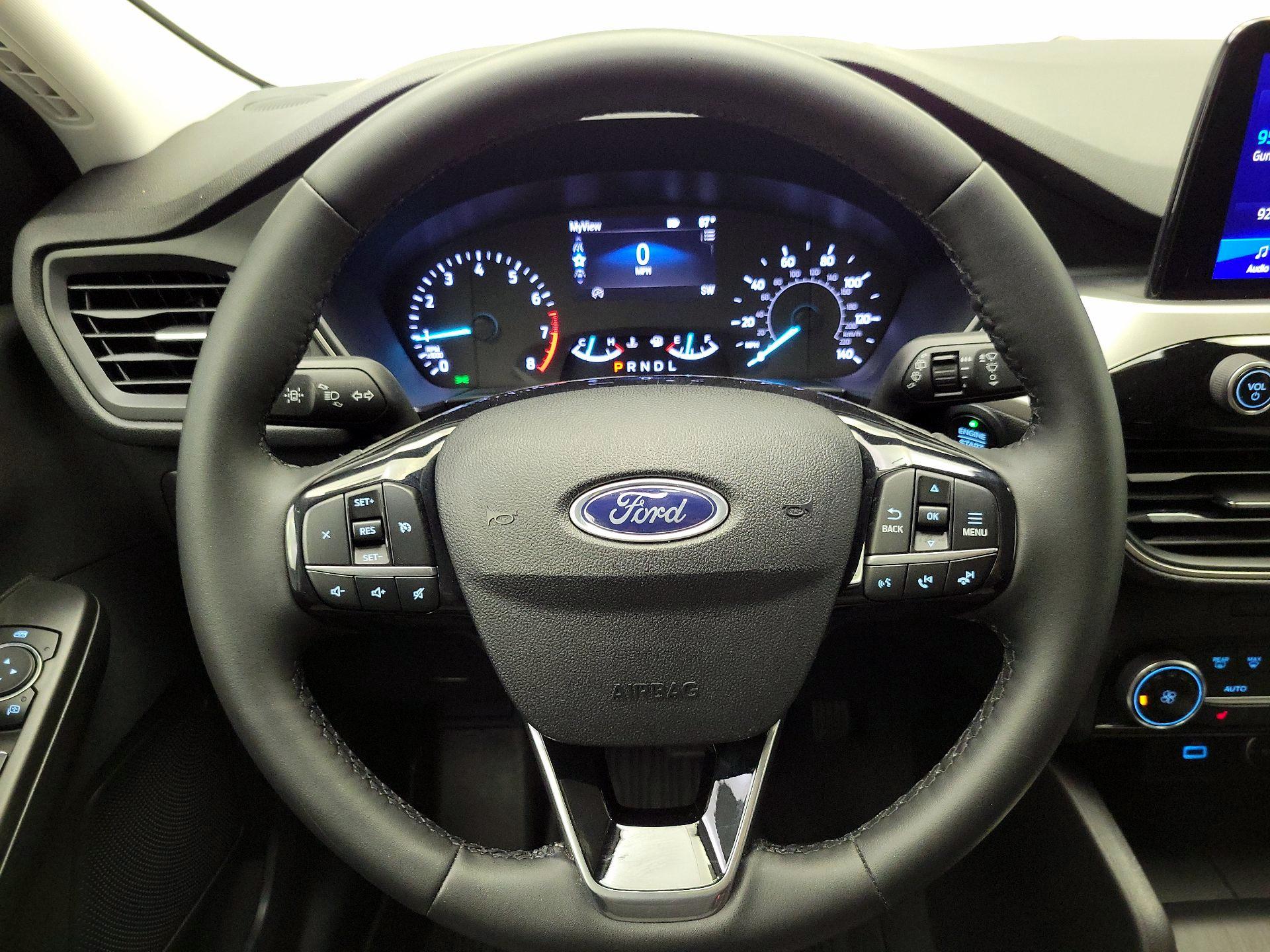 Thumbnail: 2021 Ford Escape - 10