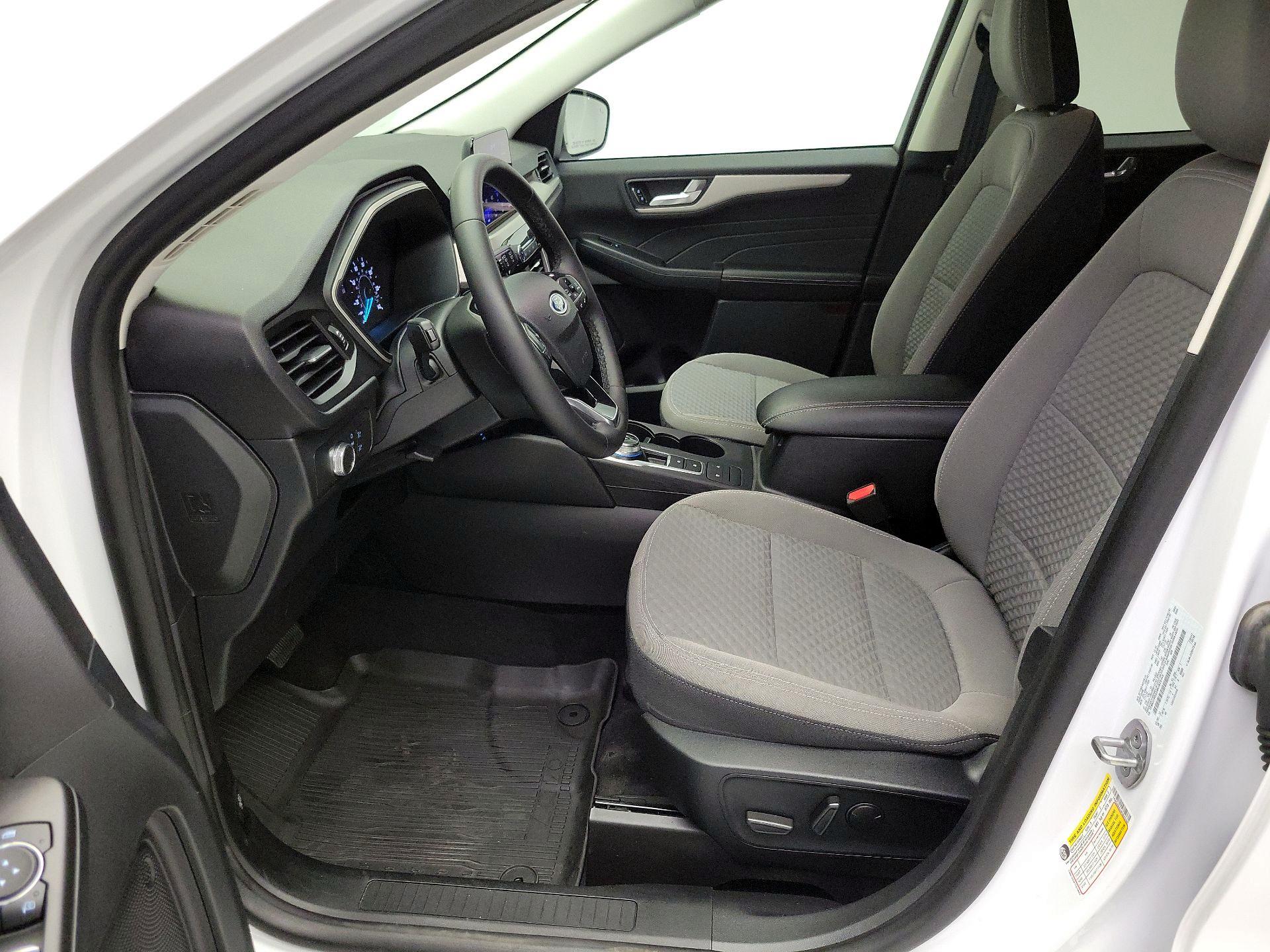 Thumbnail: 2021 Ford Escape - 11