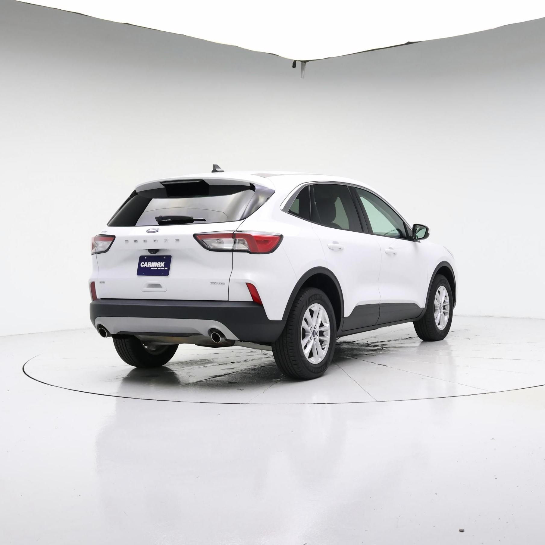 Thumbnail: 2021 Ford Escape - 8
