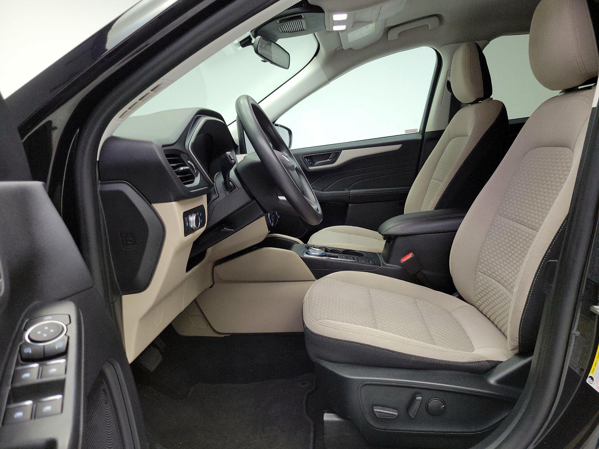 Thumbnail: 2022 Ford Escape - 11