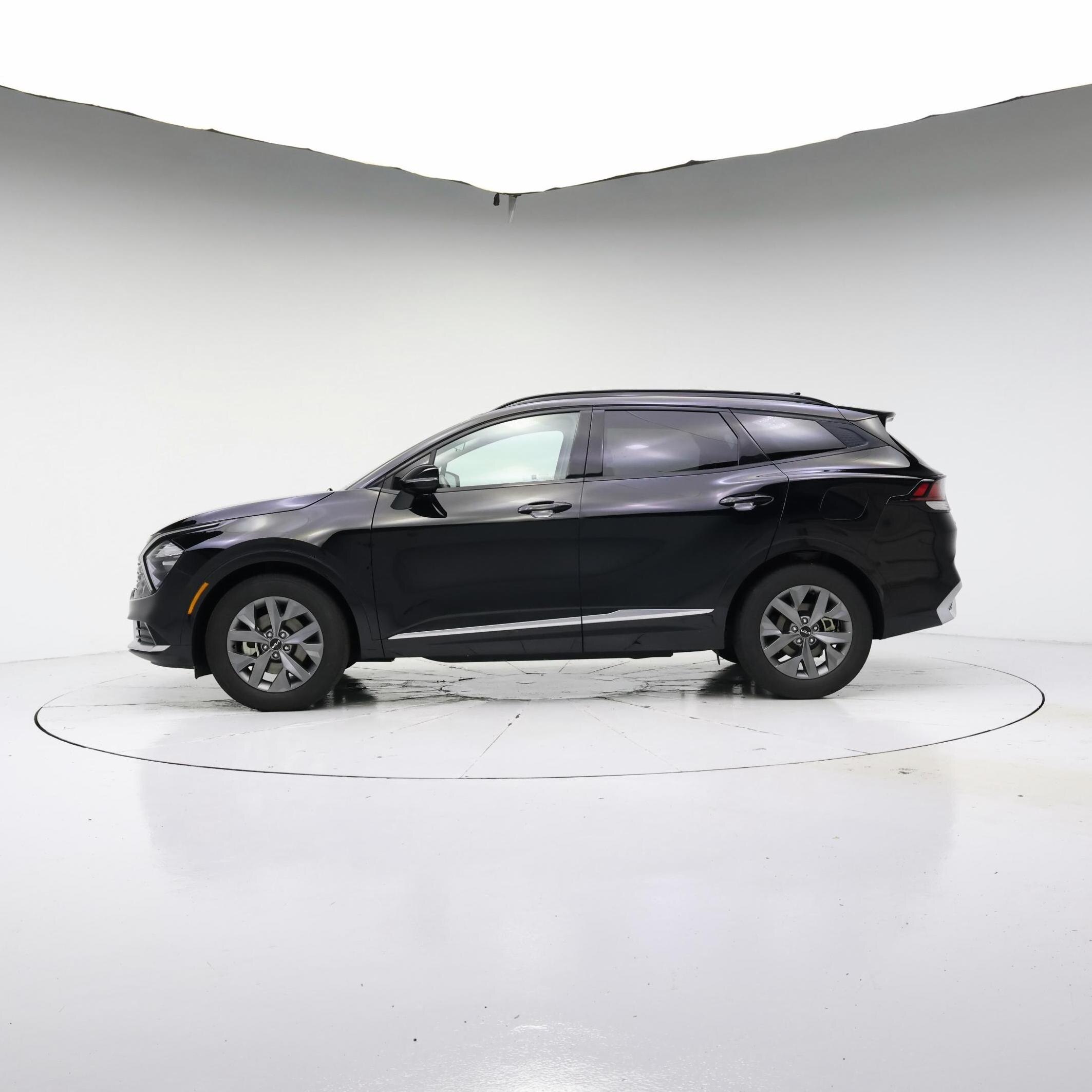 Thumbnail: 2023 Kia Sportage - 3