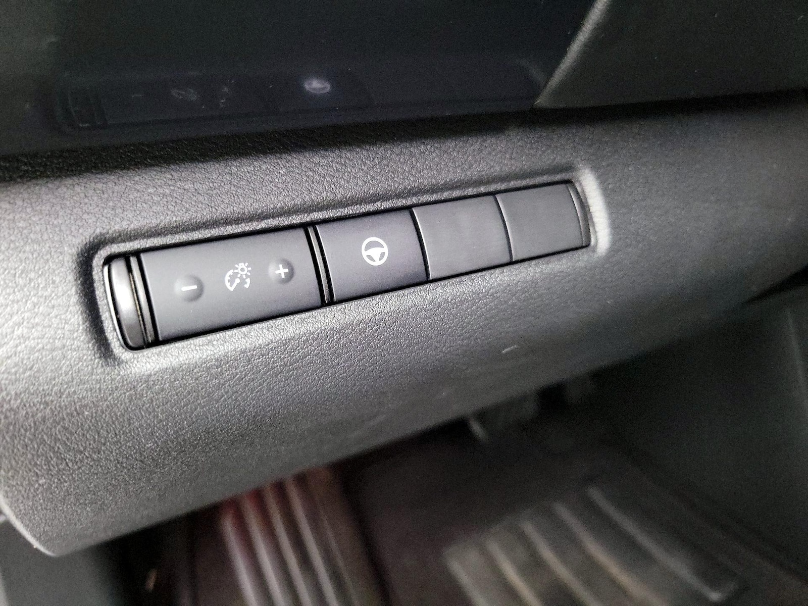 2022 Nissan Pathfinder SV - Photo 12